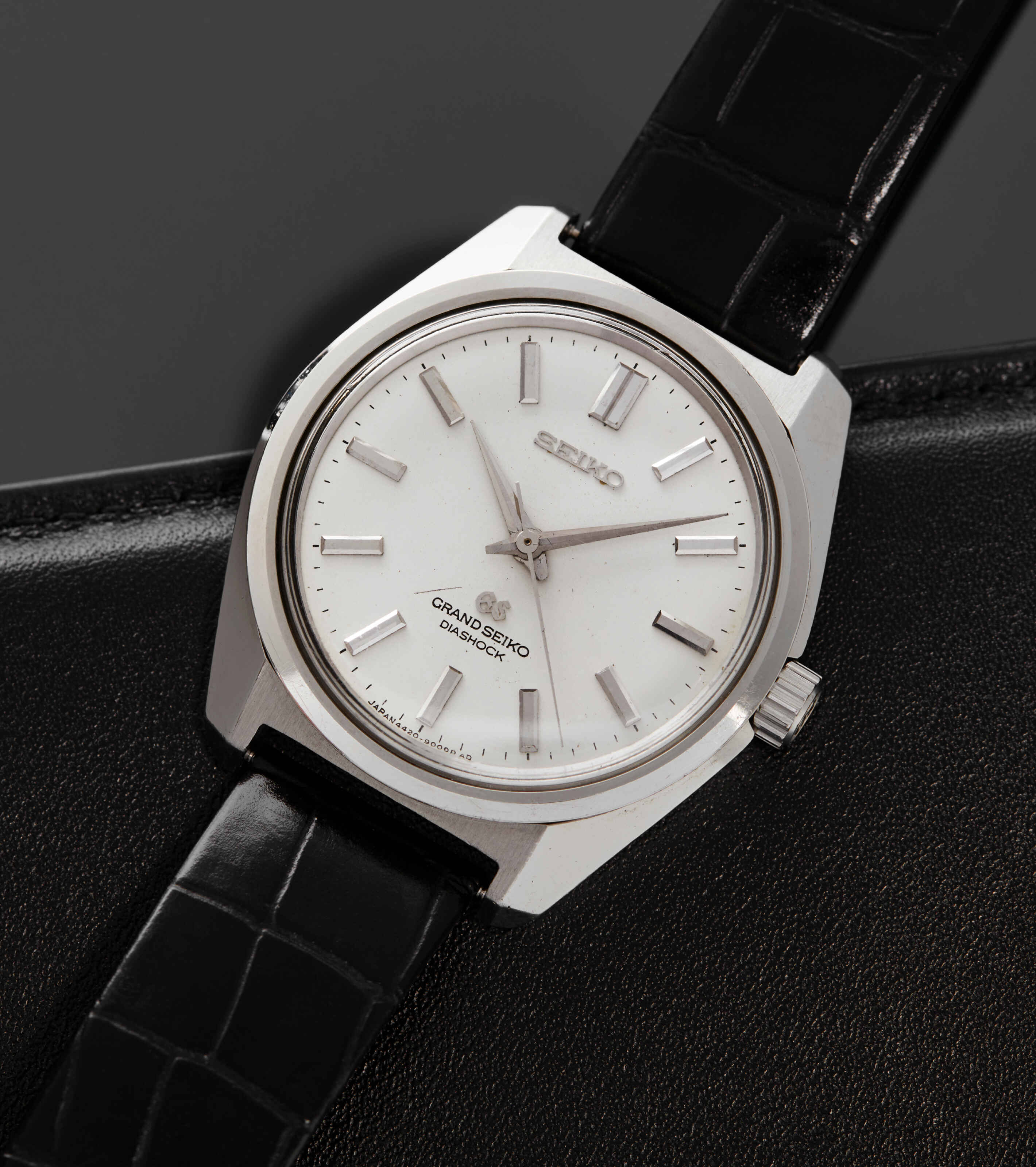 Grand seiko 2025 44gs case