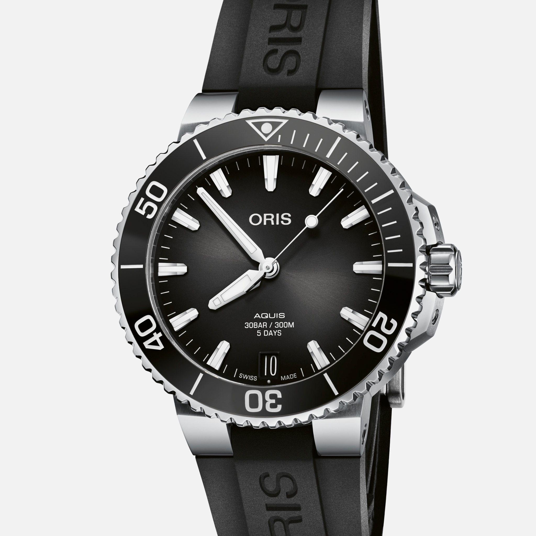 OrisAquis Date Caliber 400 41.5mm Black Dial On Rubber Strap