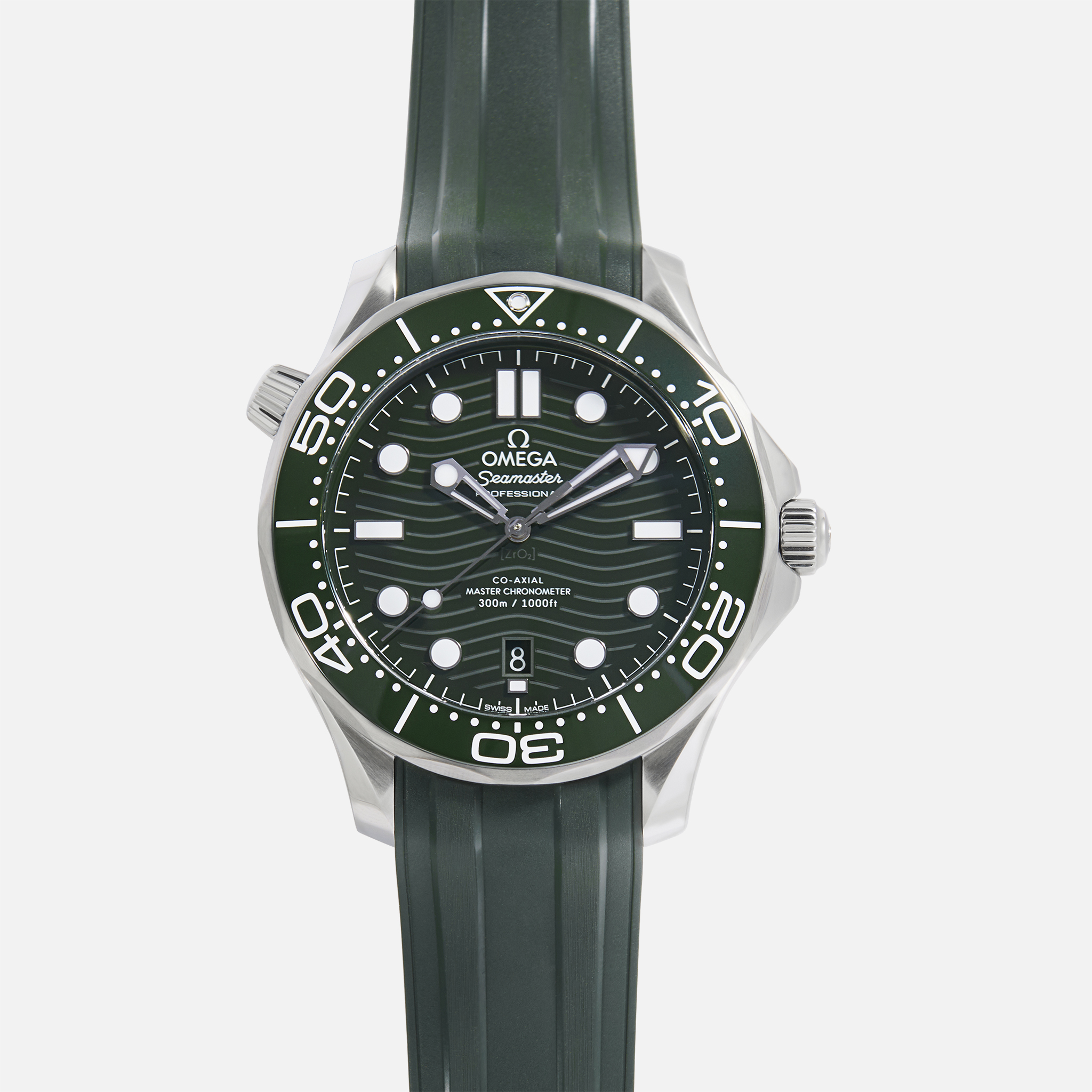 OMEGASeamaster Diver 300M Co-Axial Master Chronometer 42mm Green Dial On Rubber Strap