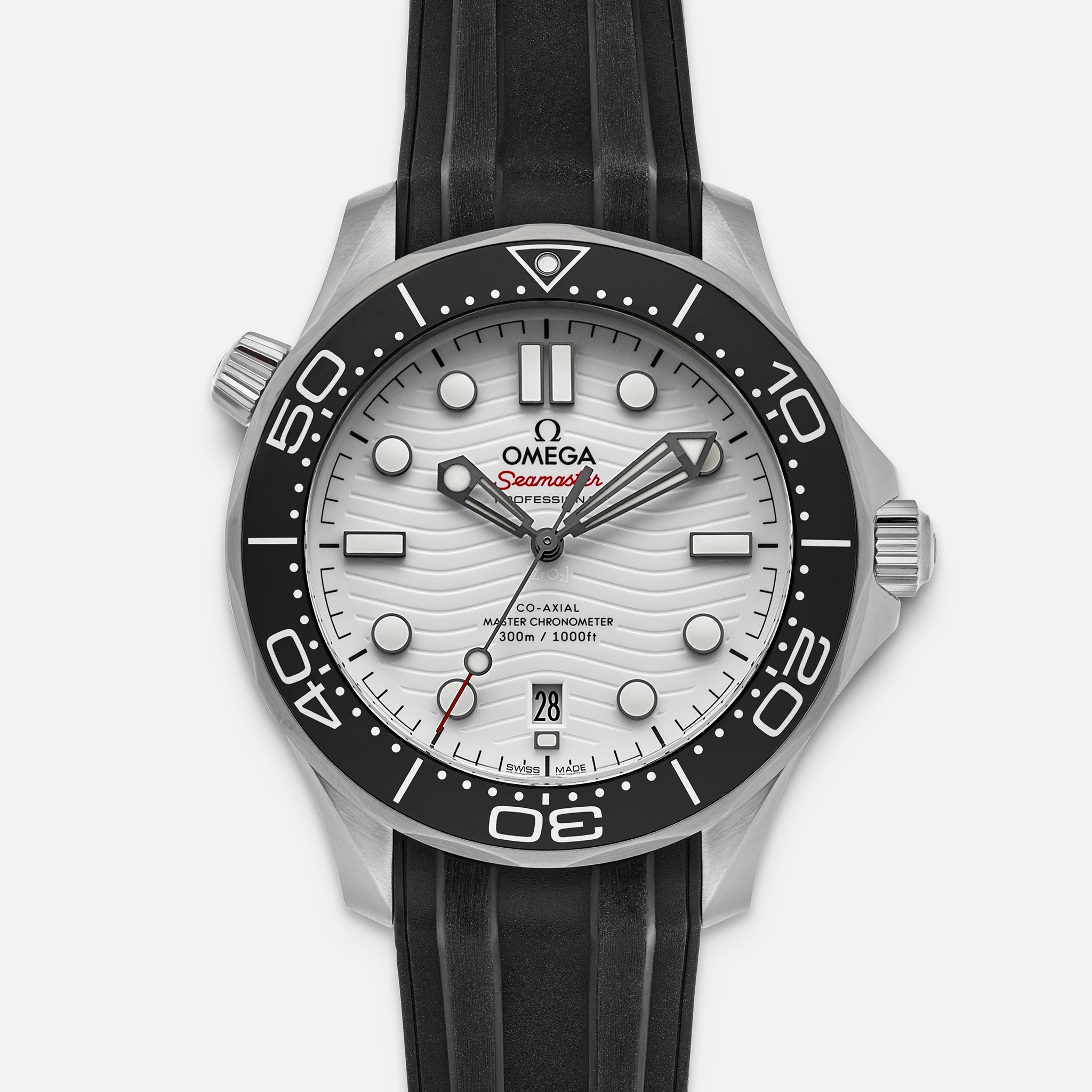 OMEGASeamaster Diver 300M Co-Axial Master Chronometer 42mm White Dial On Rubber Strap