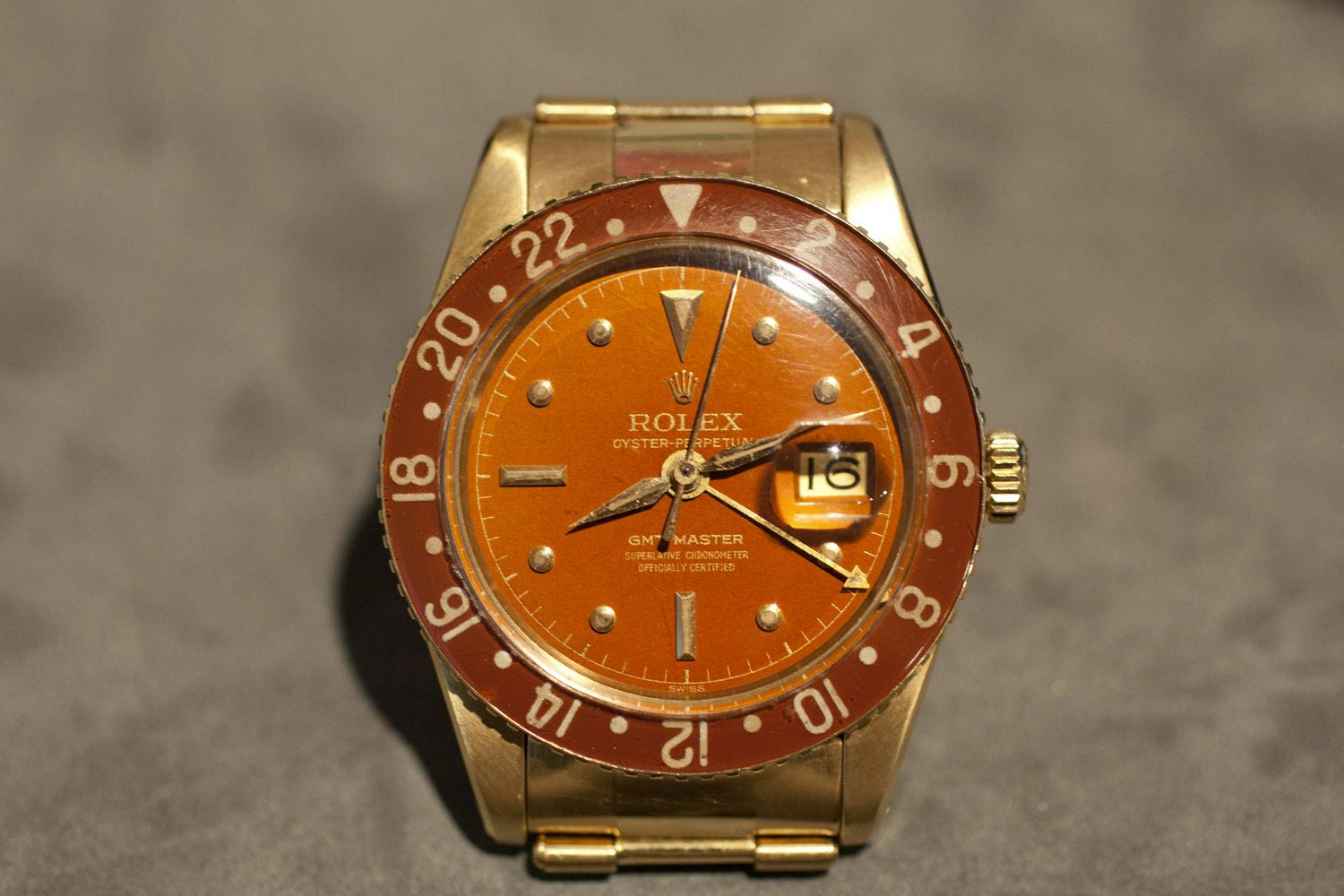 On The Block: Gold Rolex GMT Ref. 6542 With Bakelite Bezel At Sotheby's New  York (Live Pics) - Hodinkee