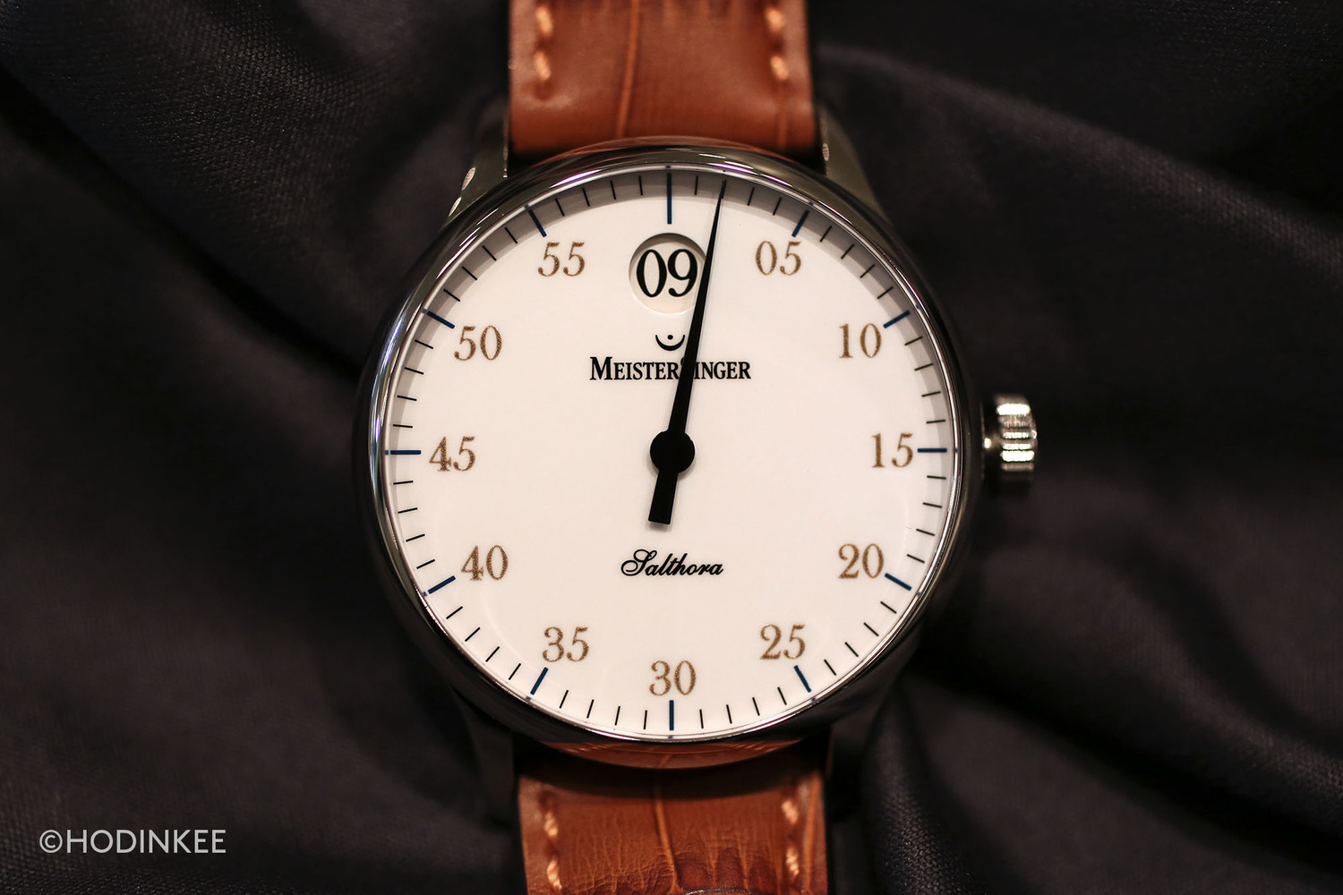 meistersinger jumping hour