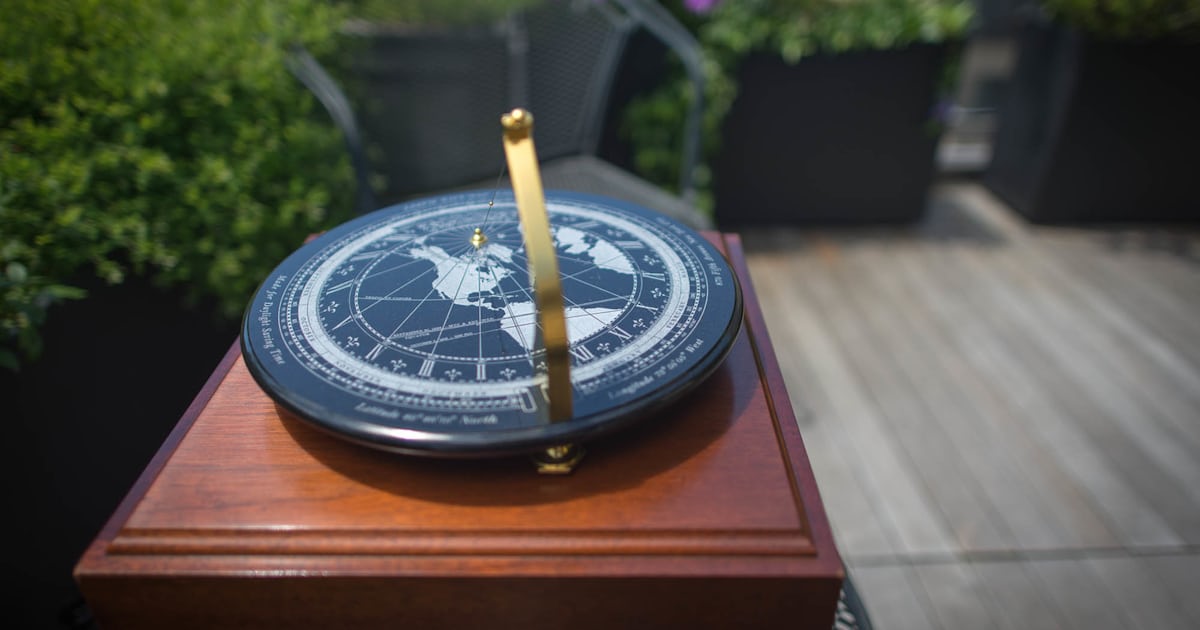 Recommended Reading: Physicists Wonder: Does Time Really Exist Or Does It Just Look That Way?