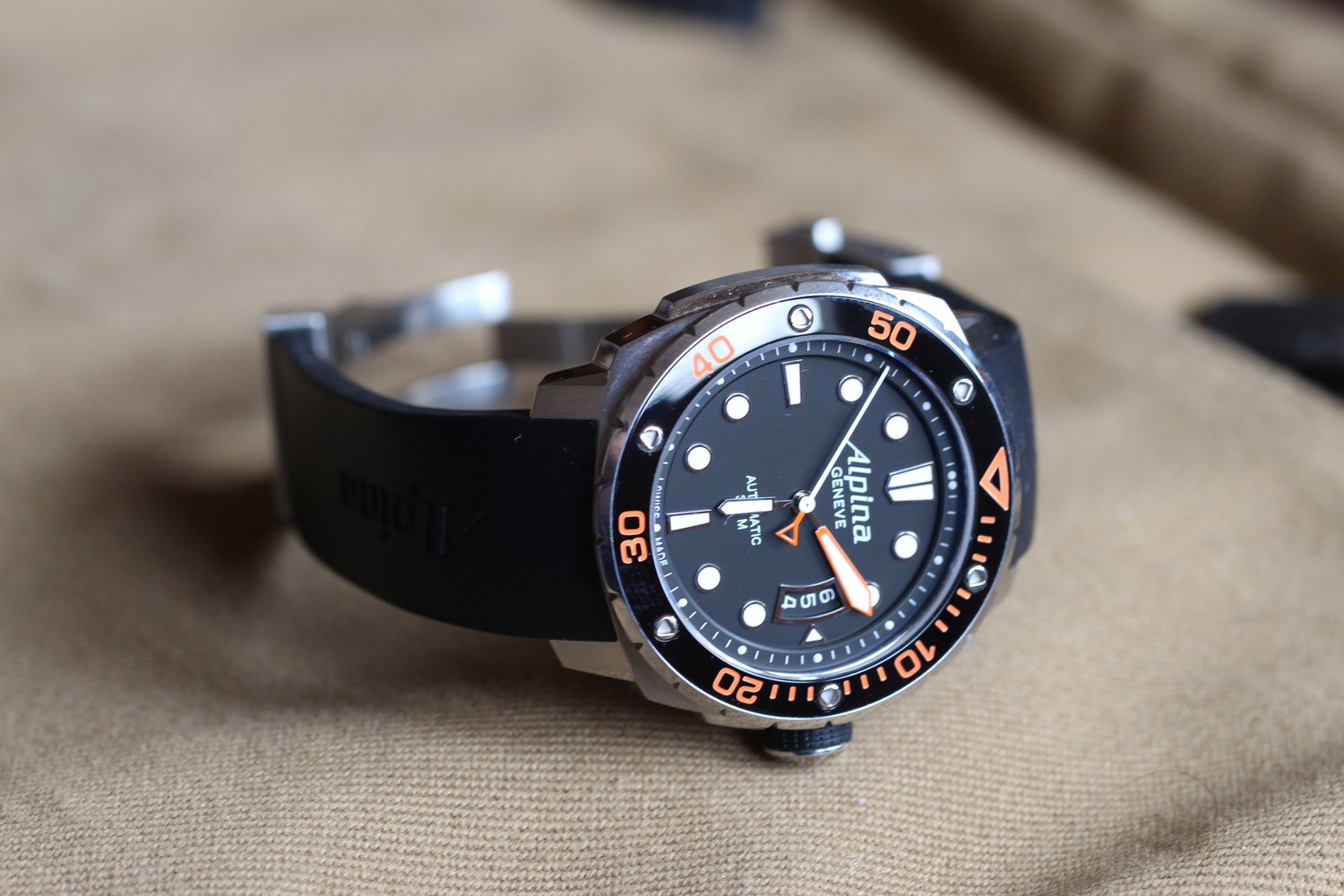 alpina extreme diver 300 orange