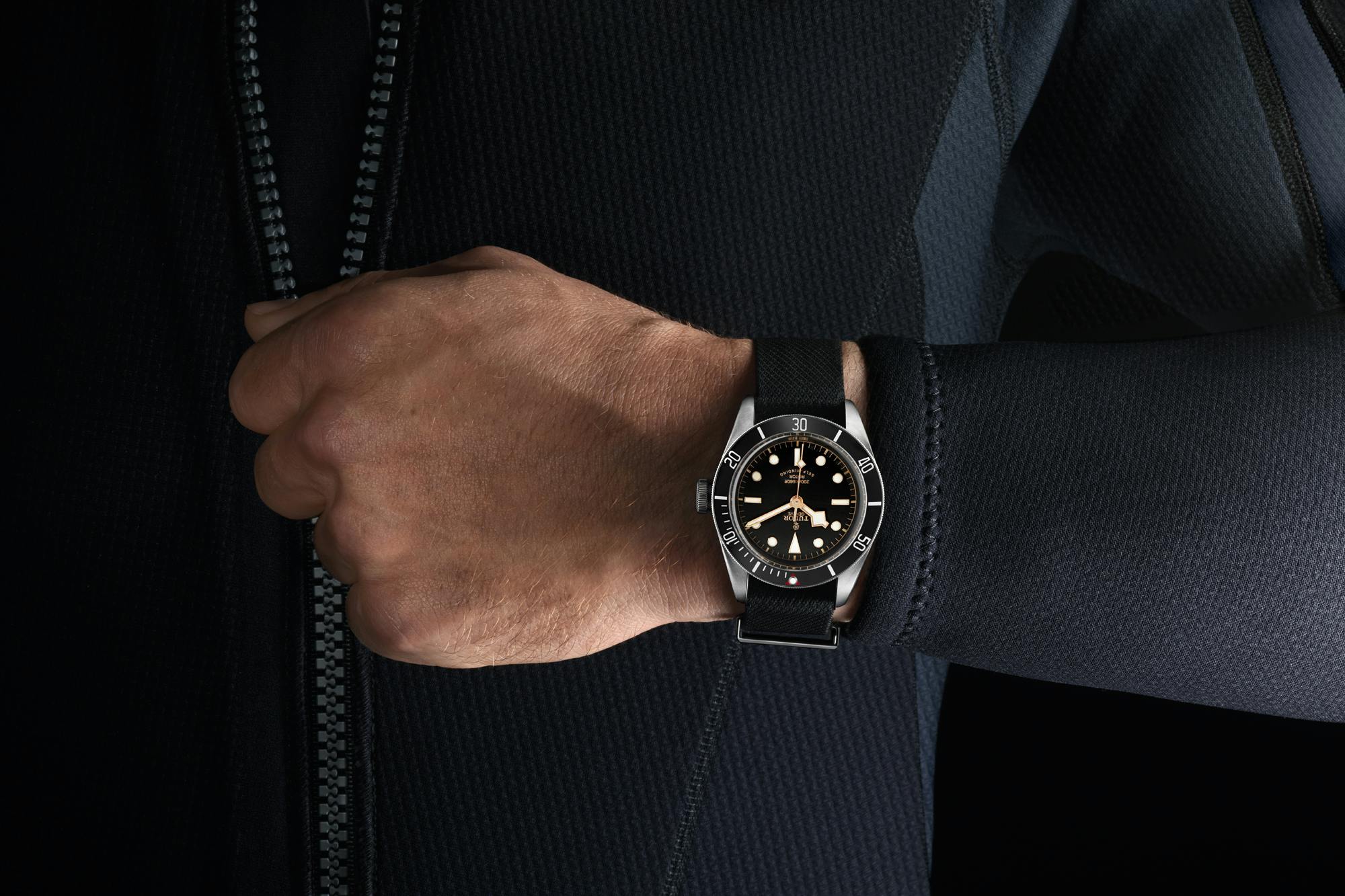 https://hodinkee.imgix.net/uploads/content_image/bd0d0f2644d8bec45de5ddf4c07d1dff?ixlib=rails-1.1.0&fit=crop&ch=Width%2CDPR%2CSave-Data&fm=jpg&q=55&auto=format&usm=12&w=1500&s=ade1a8287e81dbfc1575fcdcccd57d08