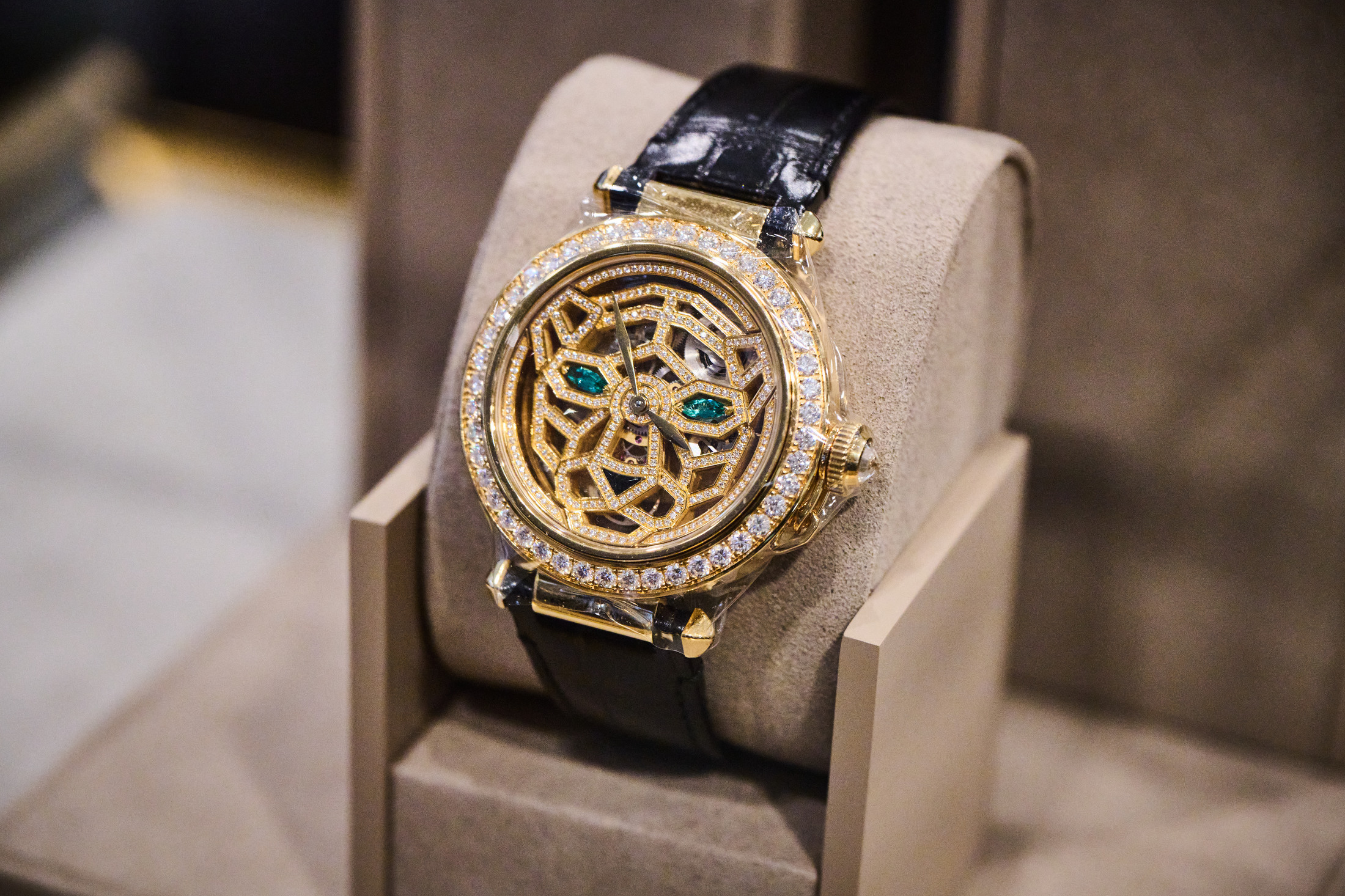 Skeletonized Cartier