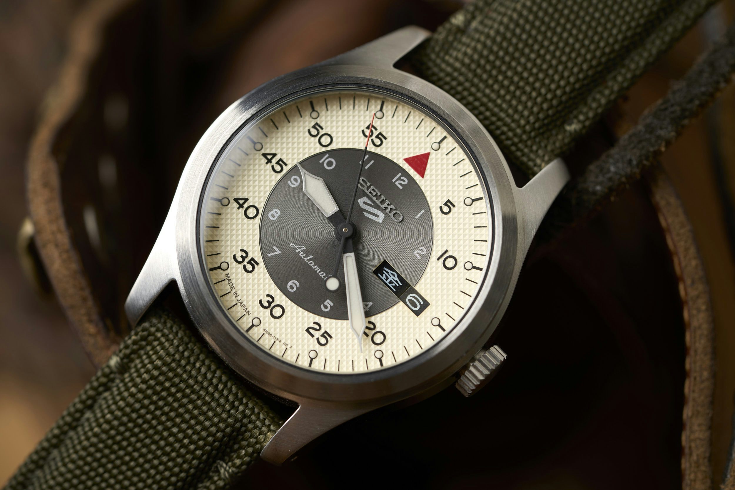 Worn & Wound Celebrates 10 Years A Limited Edition Seiko 5