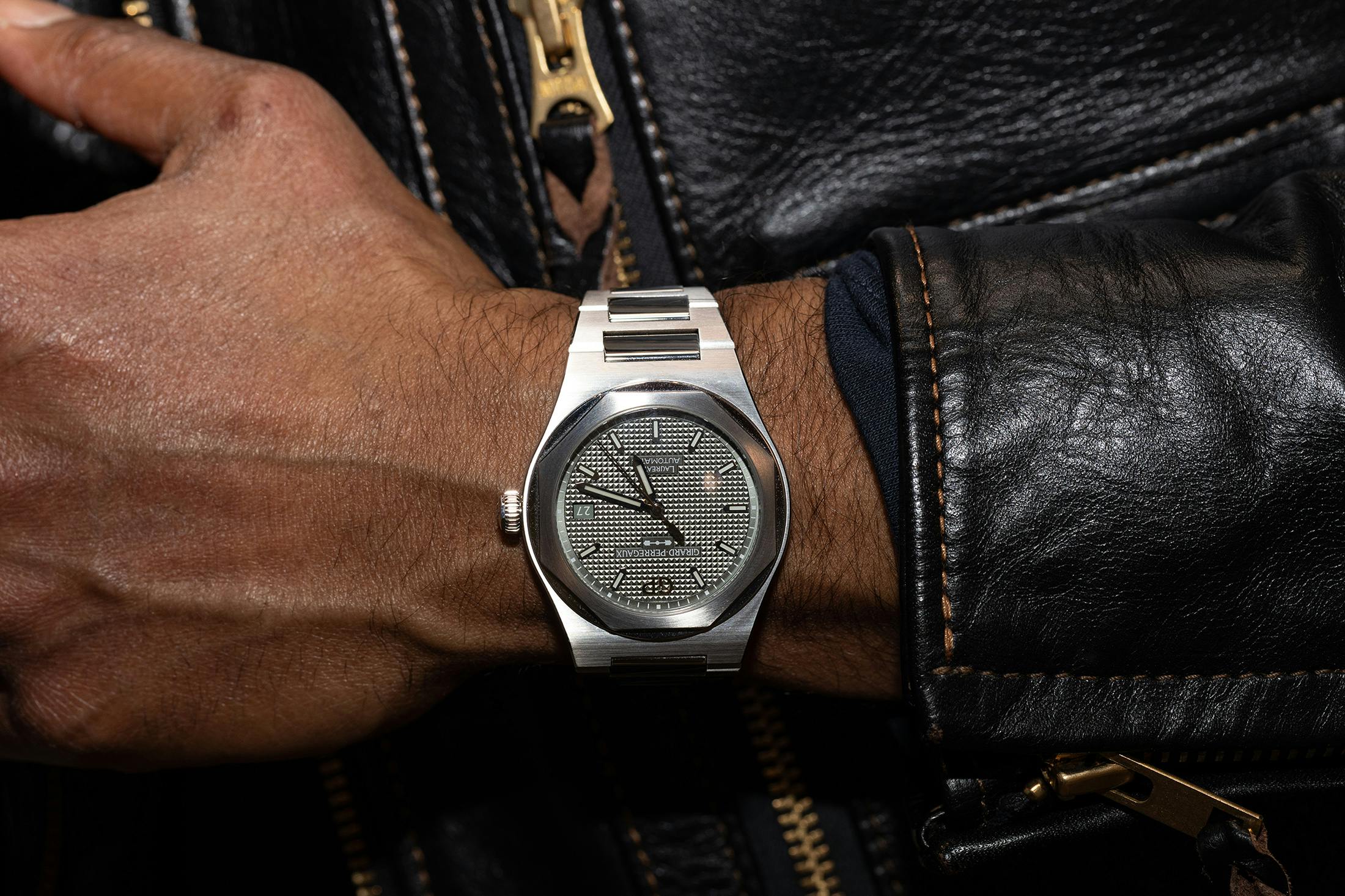 Girard-Perregaux Laureato 42