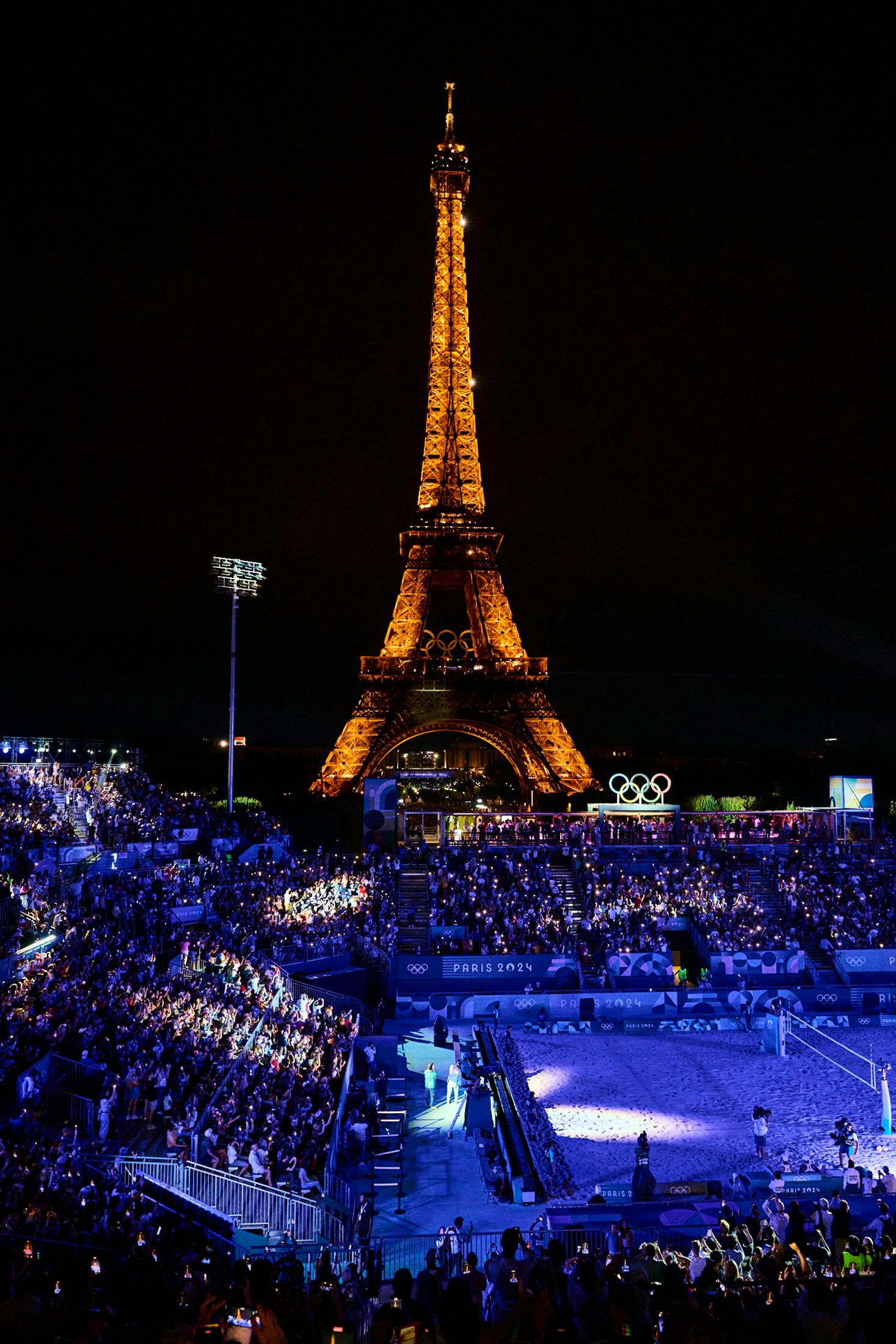 Eiffel Light Show