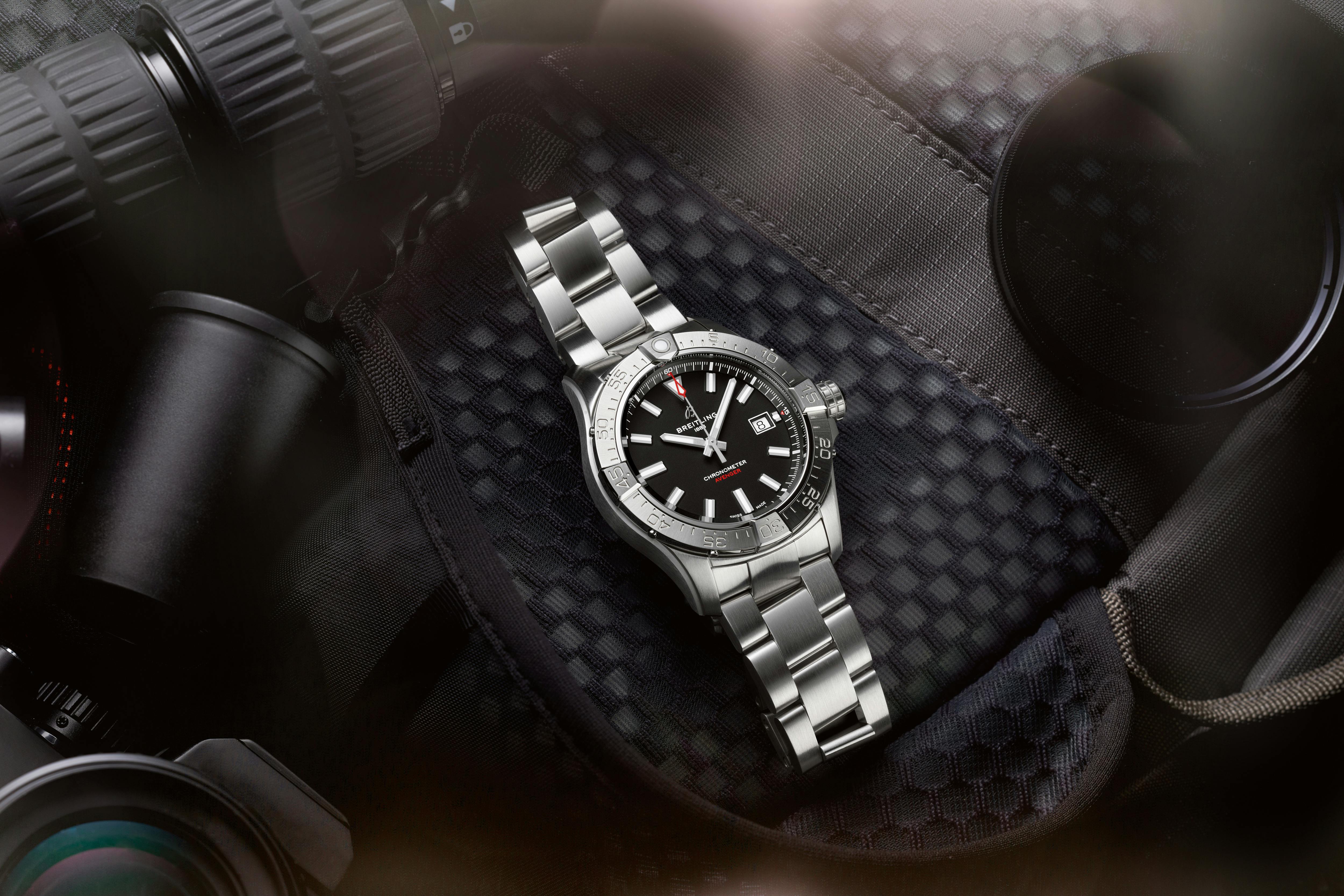 breitling avenger automatic 42