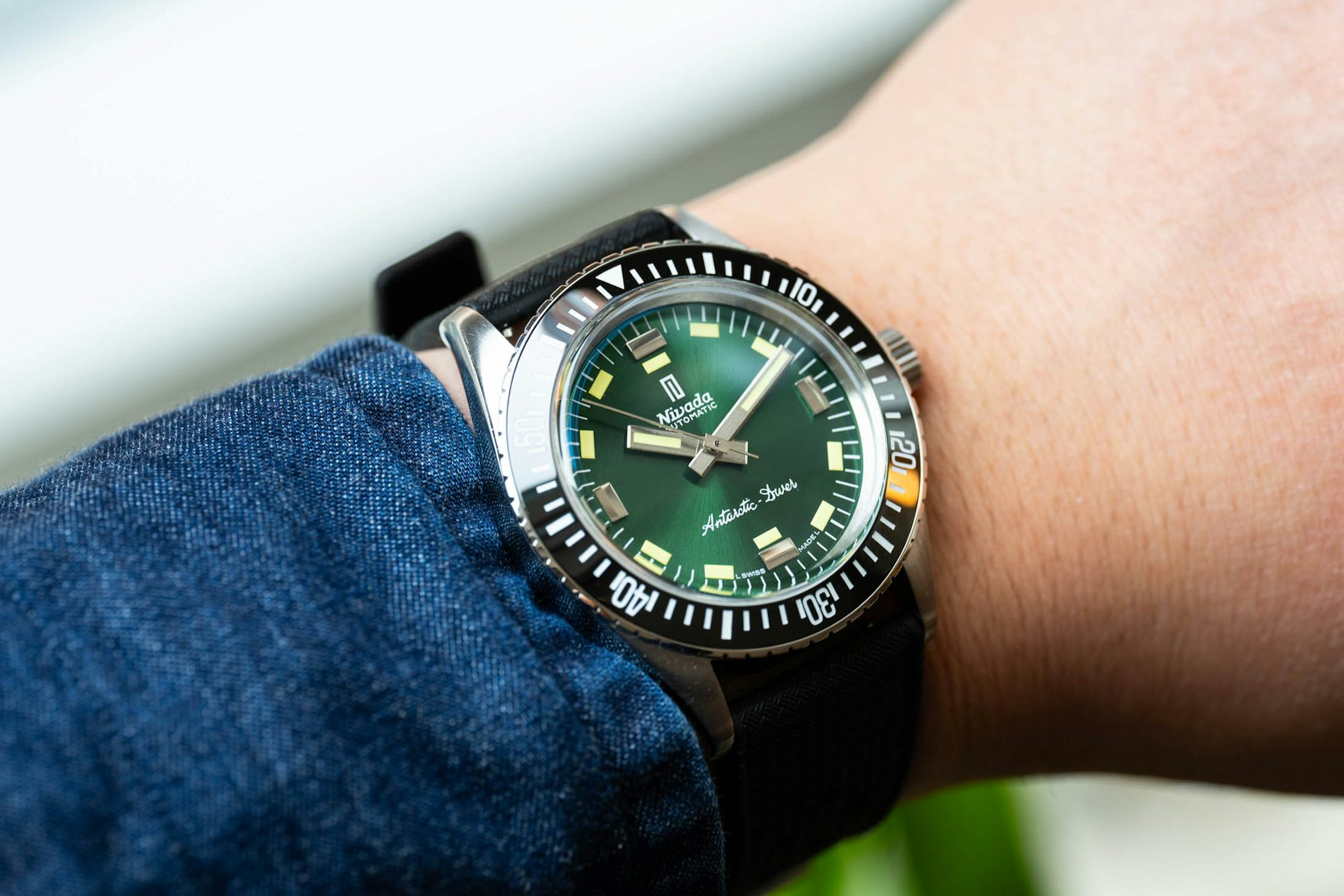 Nivada Antarctic Diver Green Wristshot