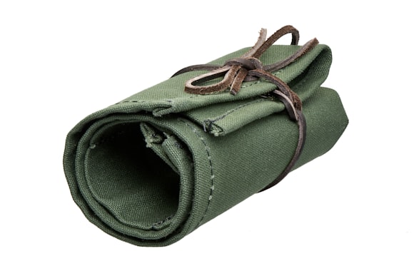 Green Canvas Travel Roll HODINKEE