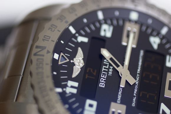 The Breitling Emergency hands
