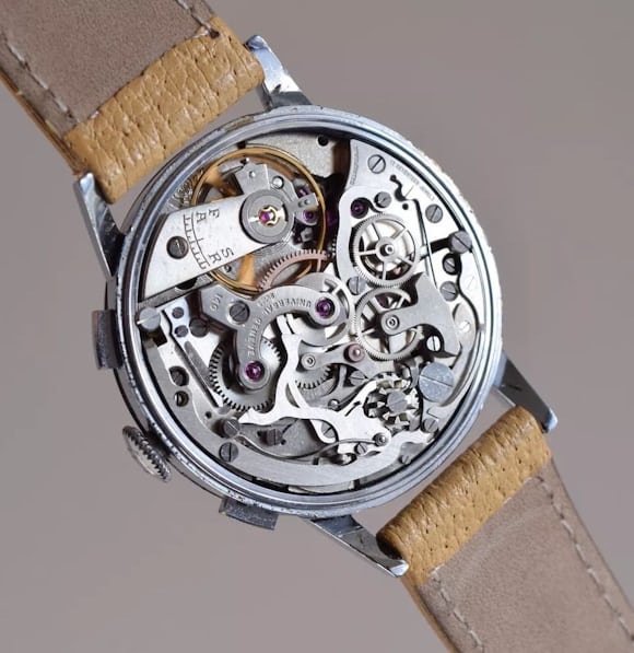 Universal Geneve Compax Valjoux 22