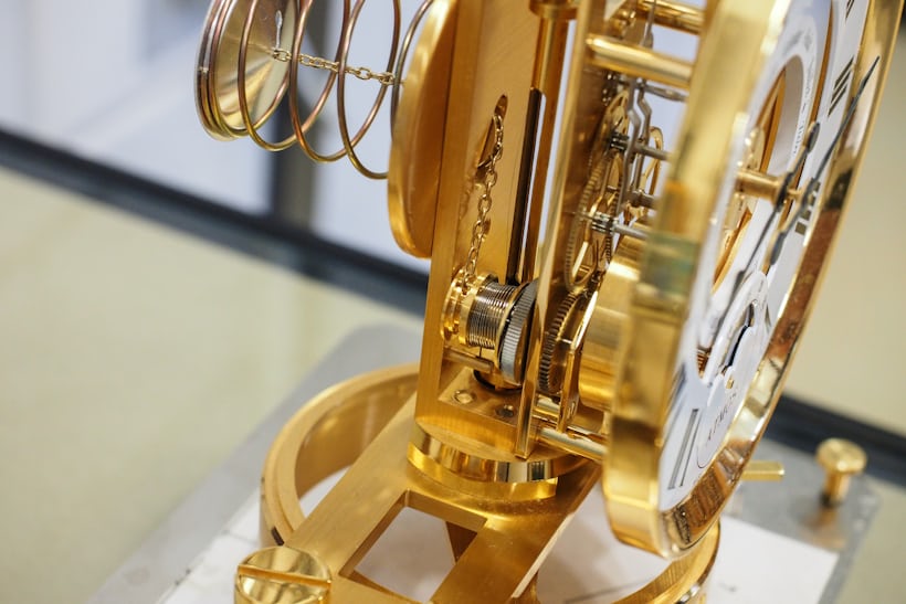 atmos clock manufacturing mainspring and chain