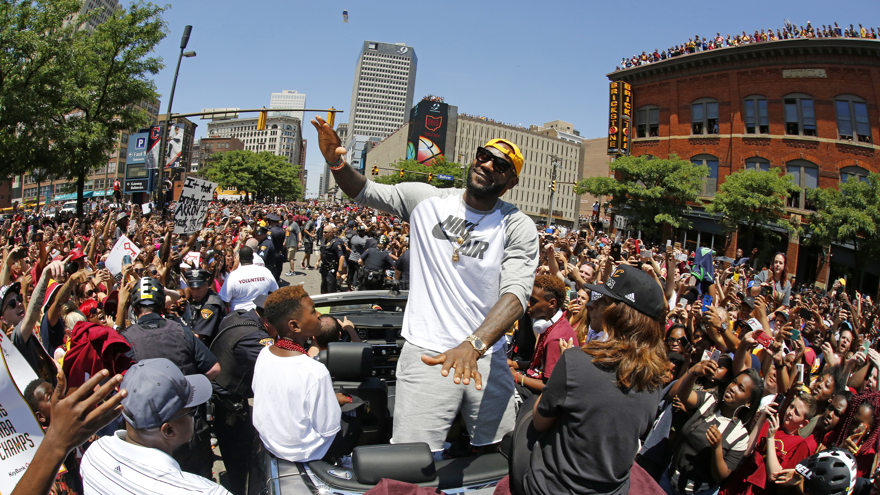 Watch Spotting LeBron James Wearing A Rolex Day Date II During