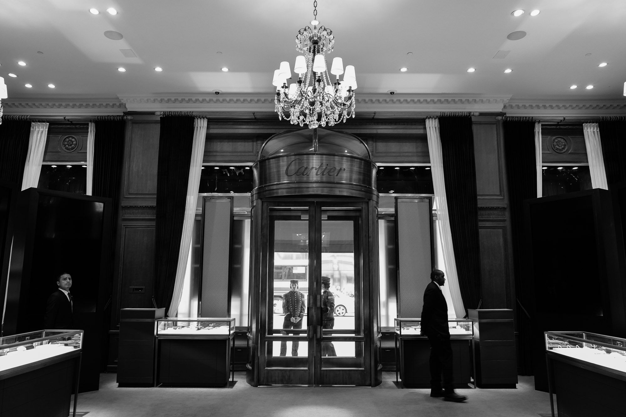 Explore Cartier's Newly Redesigned Maisons in New York and Paris - Galerie