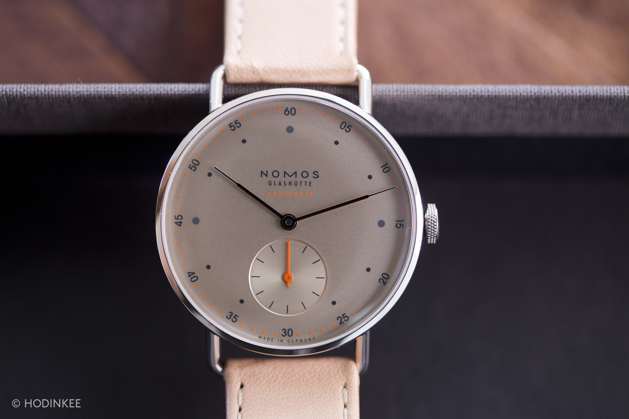 nomos tourbillon