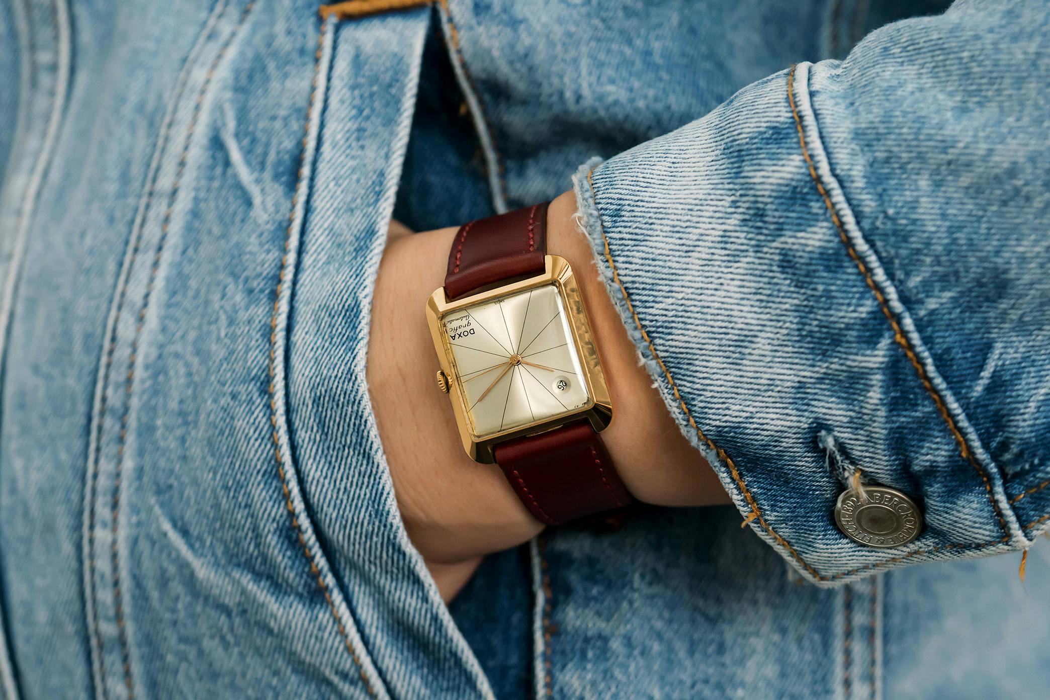 <p><a href="https://shop.hodinkee.com/products/18k-date-square?utm_source=hodinkee&amp;utm_medium=article&amp;utm_campaign=article-links-vintage" target="_blank">1950s Doxa grafic Automatic Ref. 1181-18 In 18k Rose Gold</a></p>