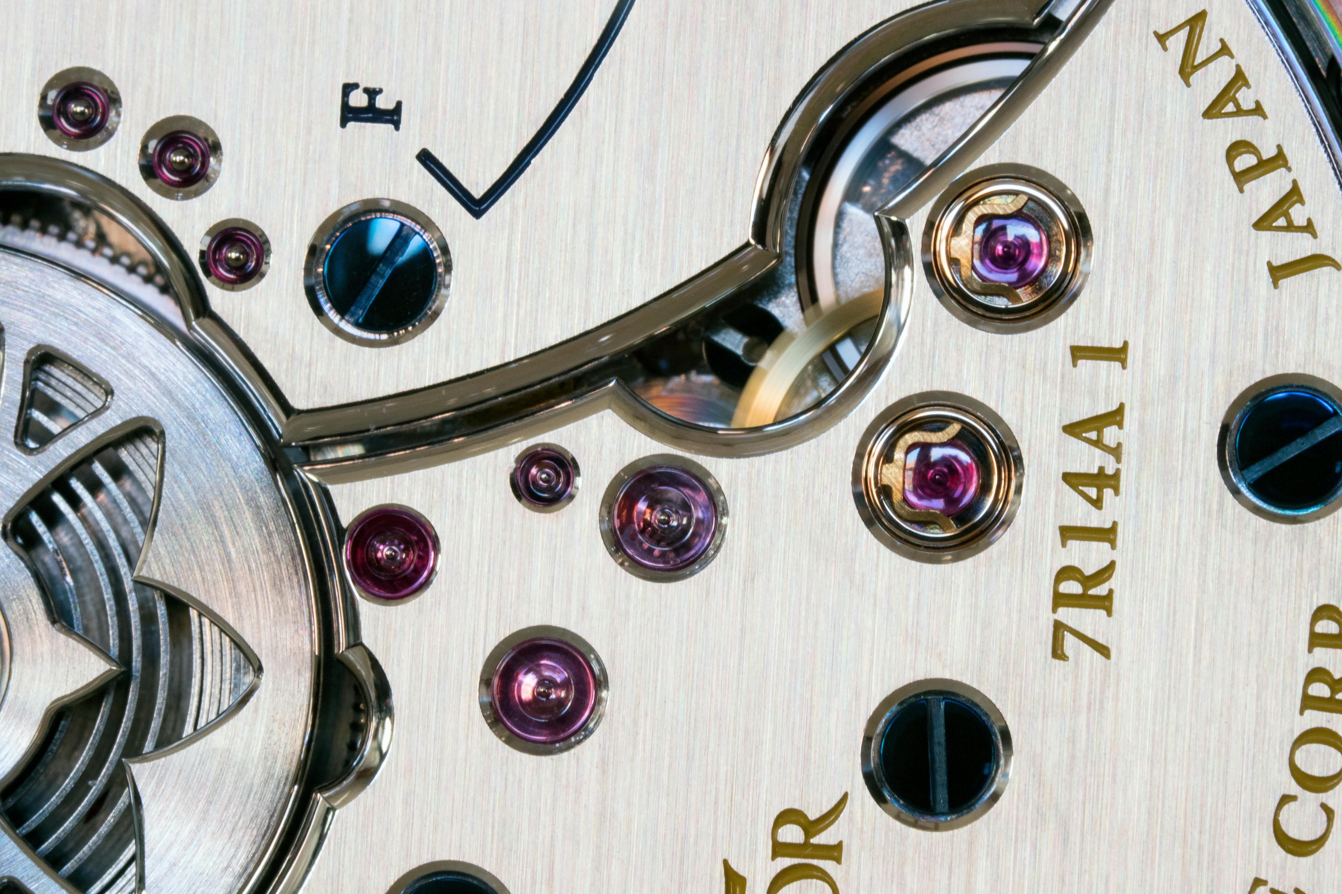 Grand Seiko, la marque que j'aimerais tant aimer... - Page 6 Mvt_macro_1.jpg?ixlib=rails-1.1