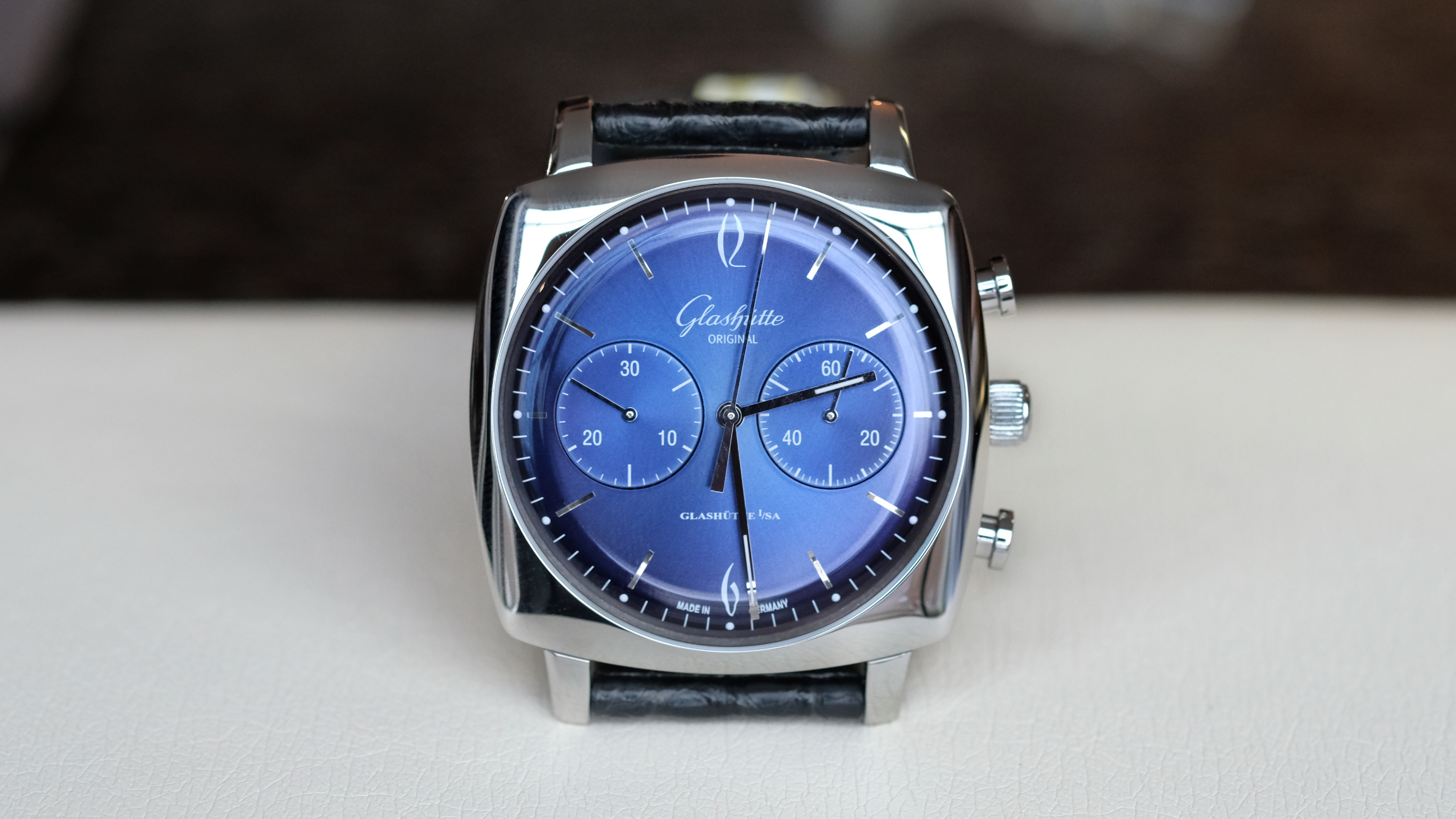 Square chronograph online watch