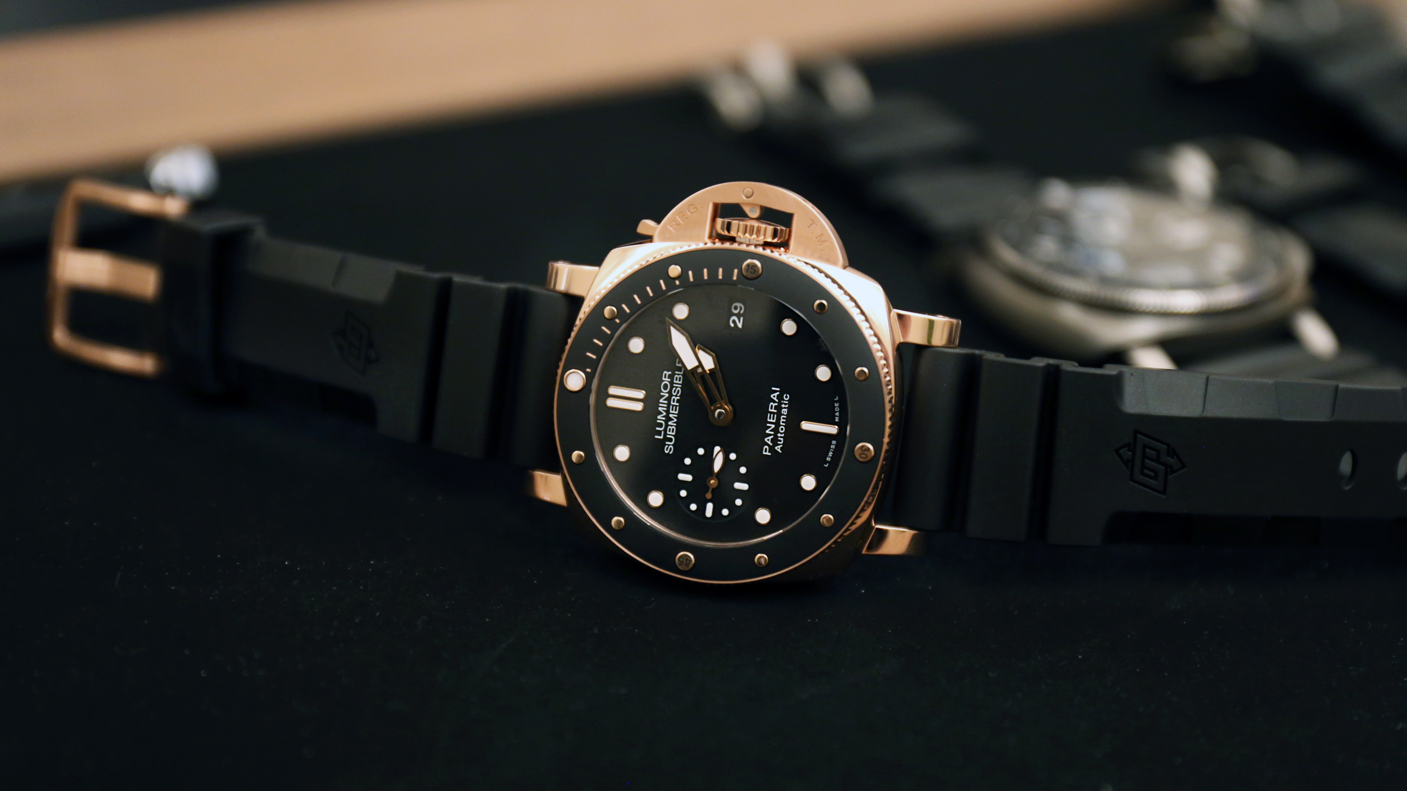 Introducing The Panerai PAM 684 Luminor Submersible 1950 3