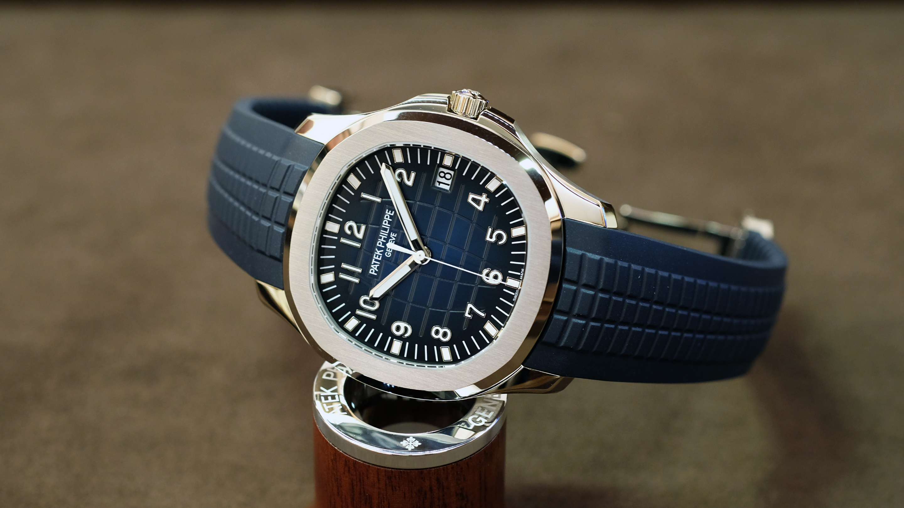 Patek 5168g shop retail price