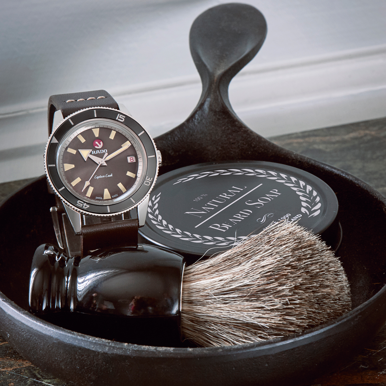 rado hyperchrome captain cook