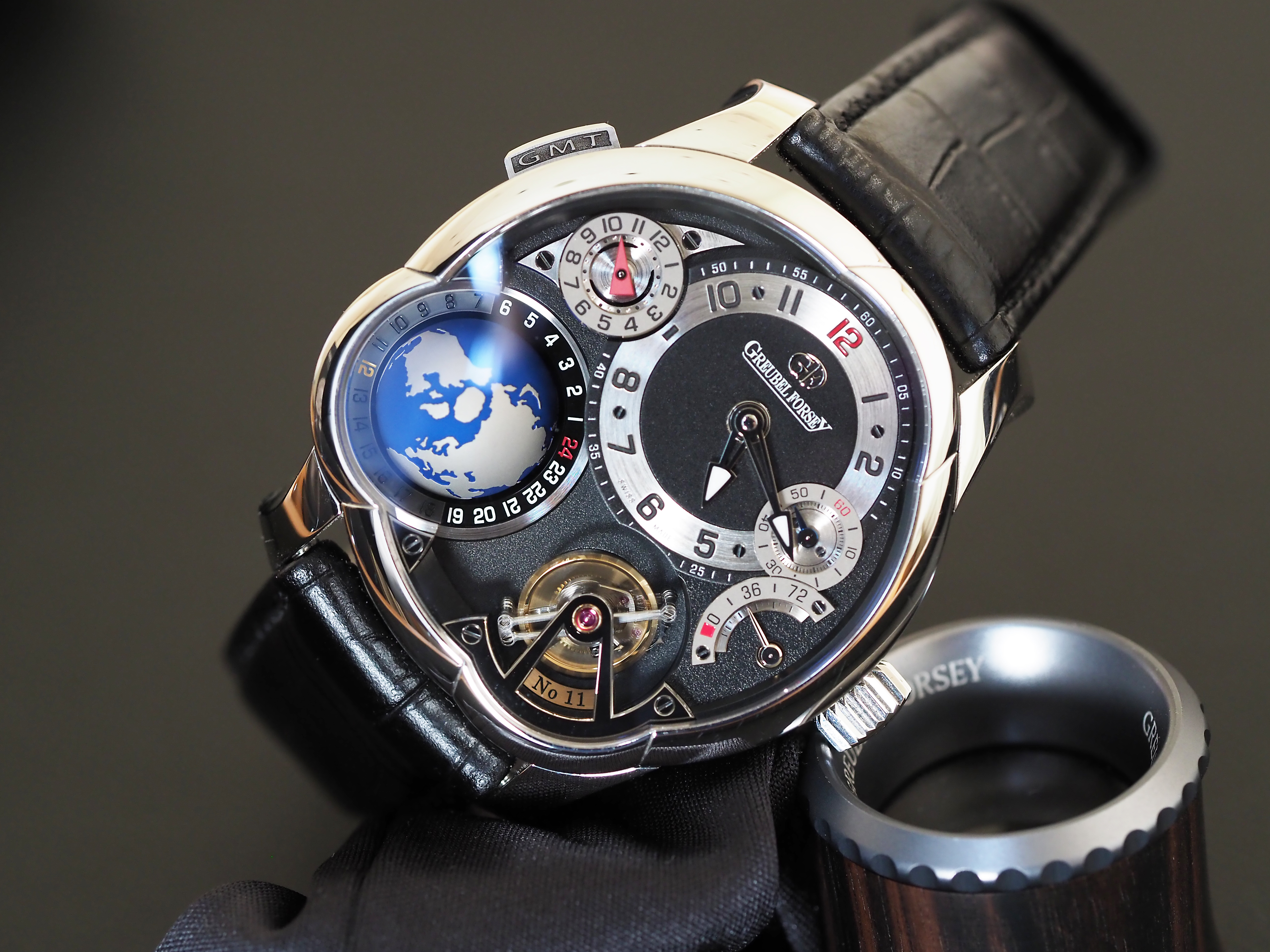 Кастомные часы. Greubel Forsey. Greubel Forsey GMT. Sport Titanium Limited Edition. Greubel Forsey GMT Earth. Часы Greubel Forsey копии.