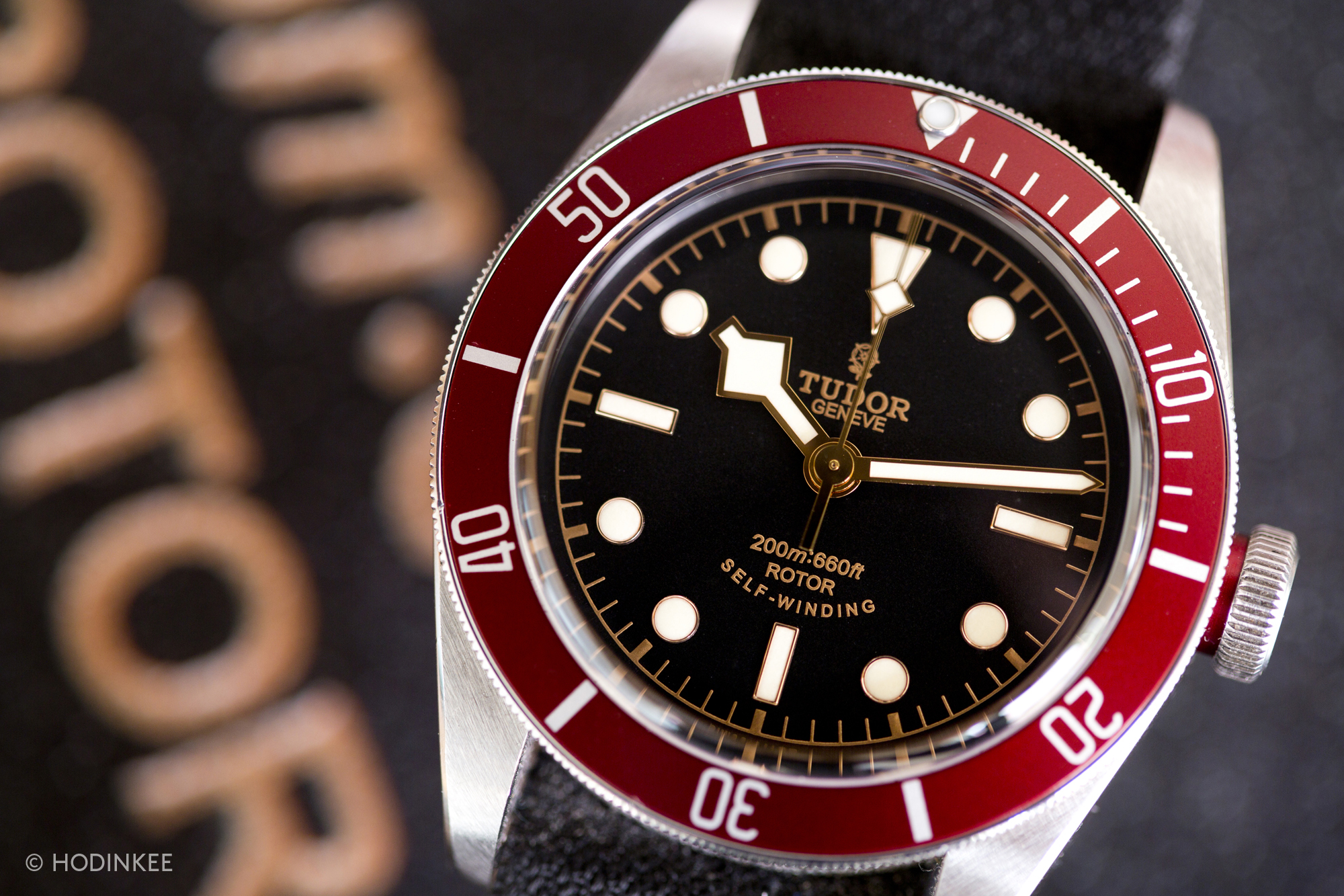 Tudor black bay online red