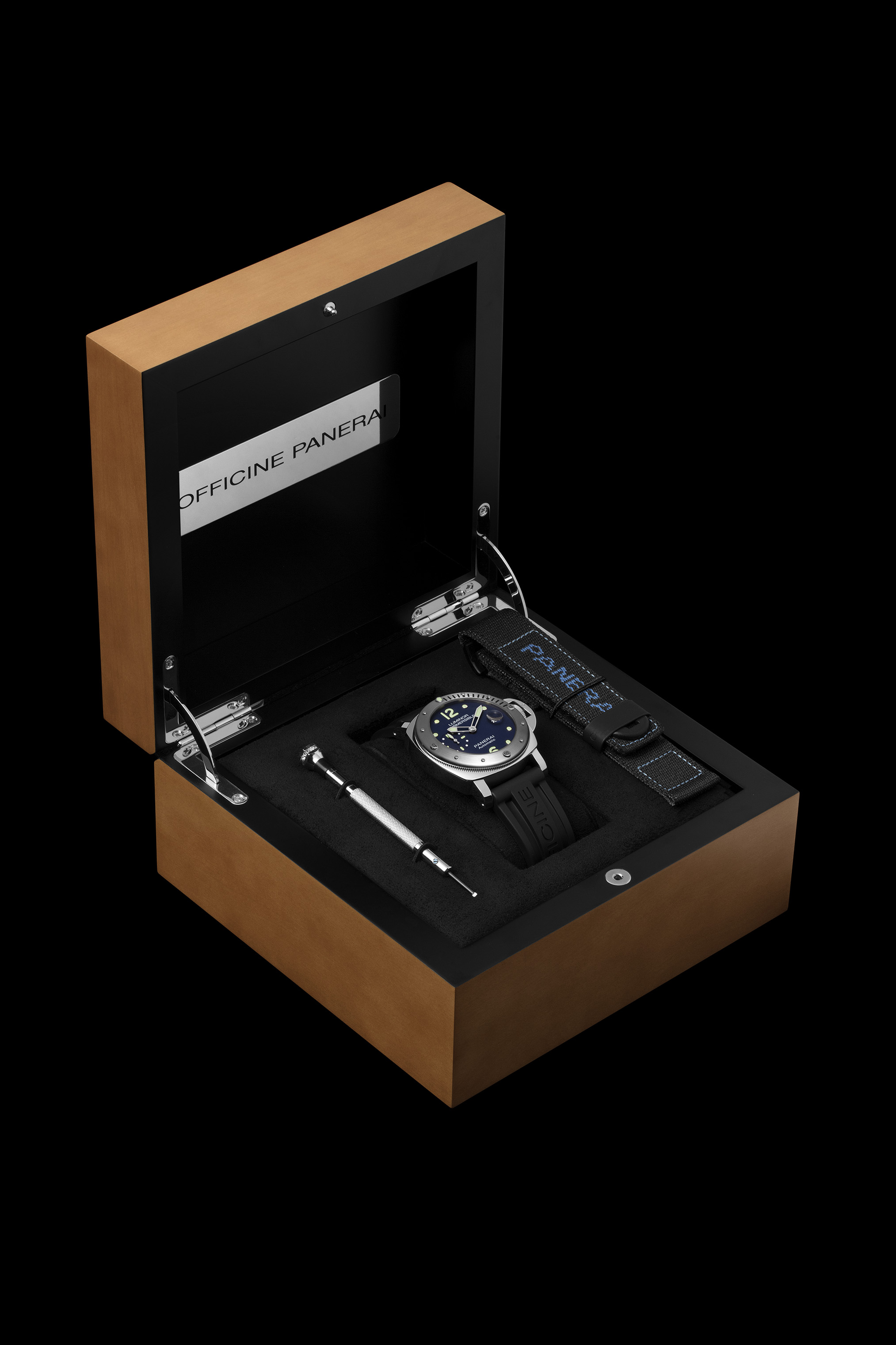 Introducing The Panerai Limited Edition Luminor Submersible