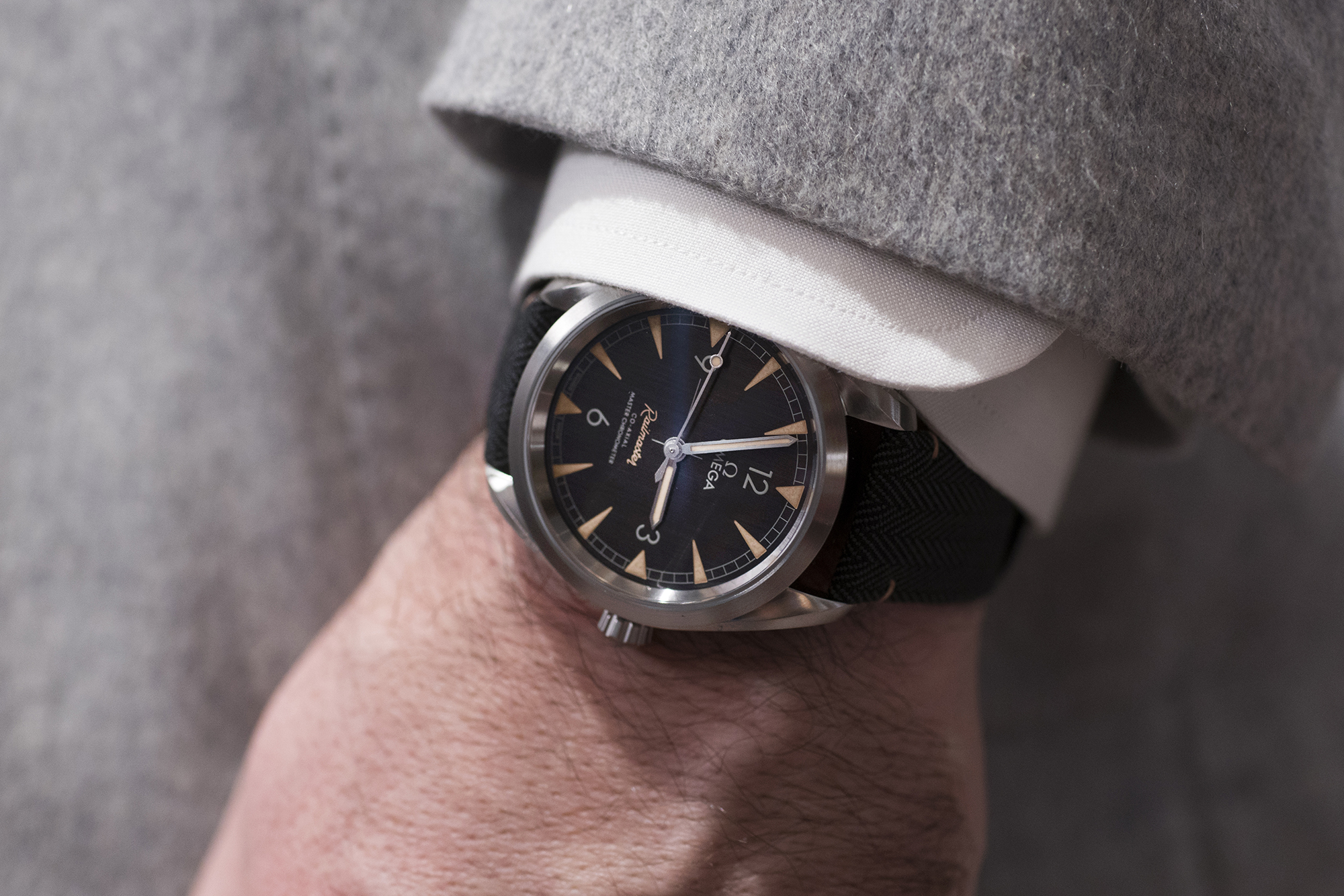 best watch under 6000 rupees