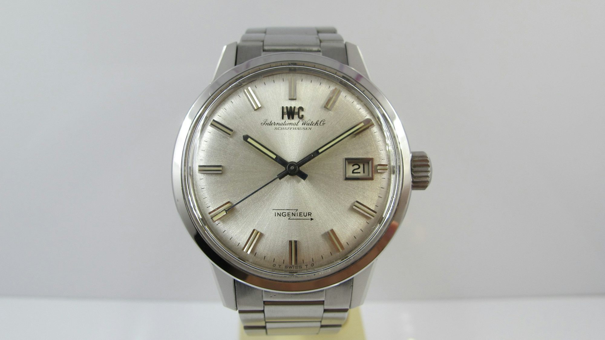 IWC_front IWC_front IWC Ingenieur Reference 866 Bring a Loupe: A Full Set Rolex GMT-Master II Ref. 16760, An IWC Ingenieur Ref. 866, A Square Vacheron Constantin 222, And More IWC front