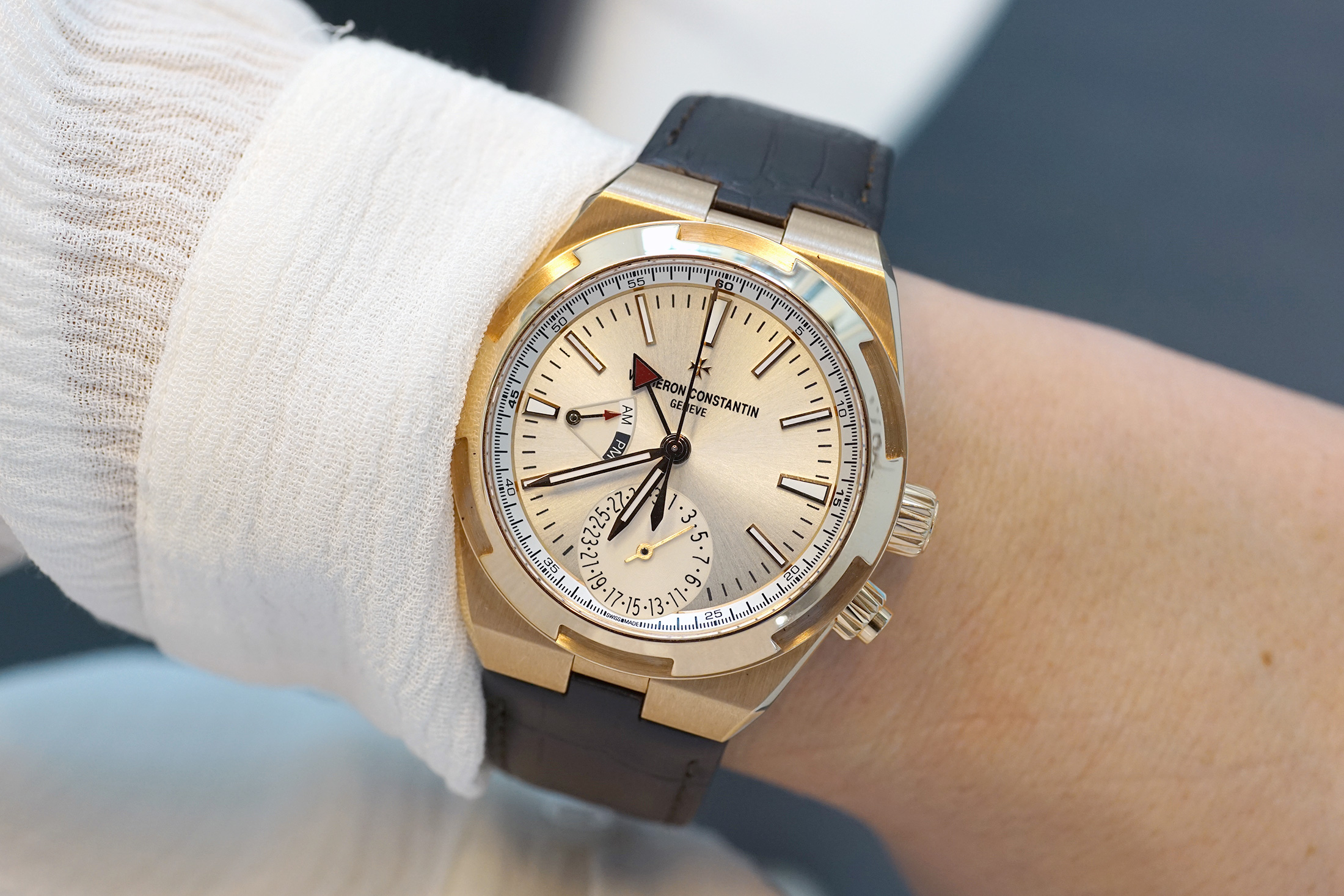 vc overseas dual time