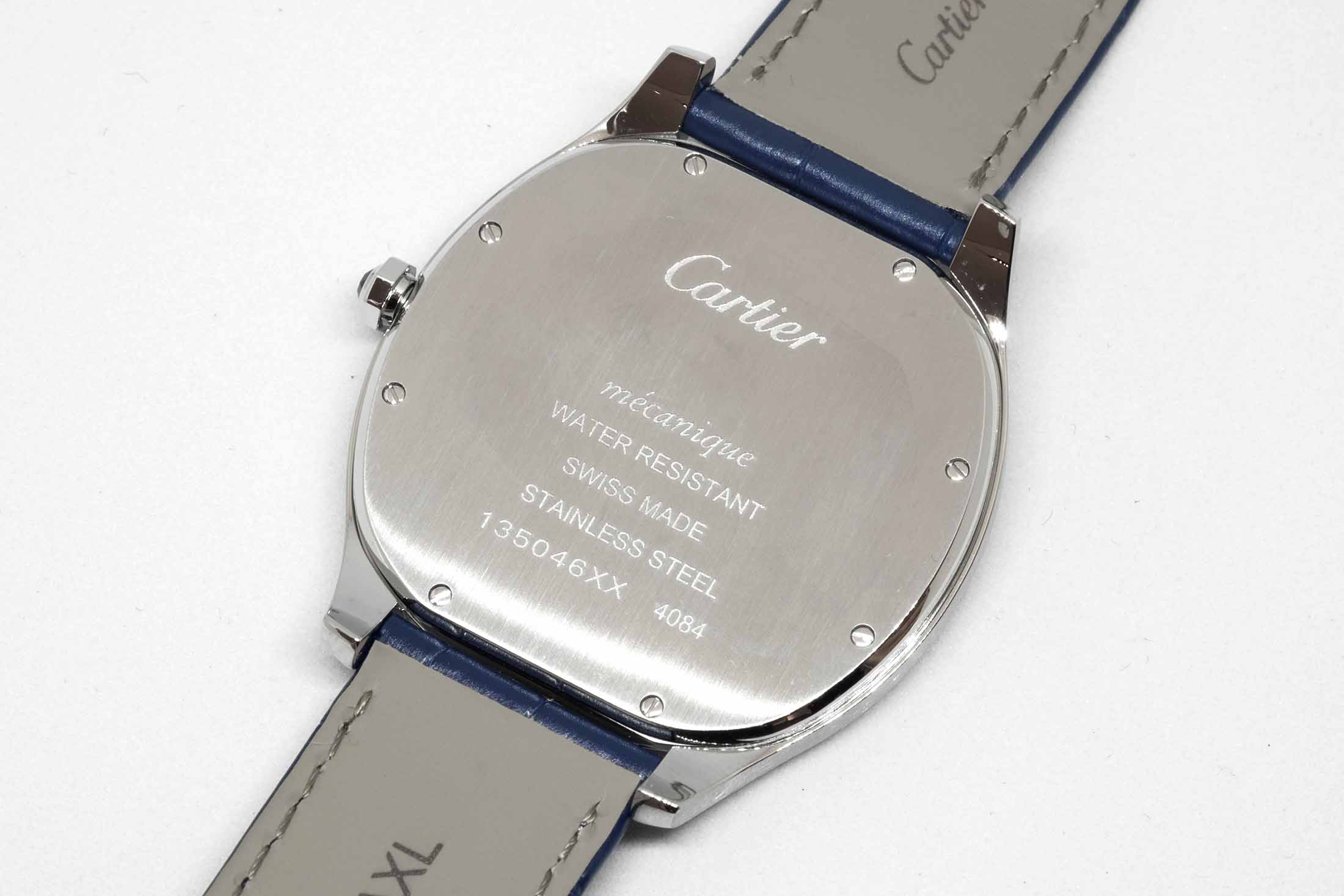 HandsOn The Cartier Drive de Cartier ExtraFlat In Stainless Steel