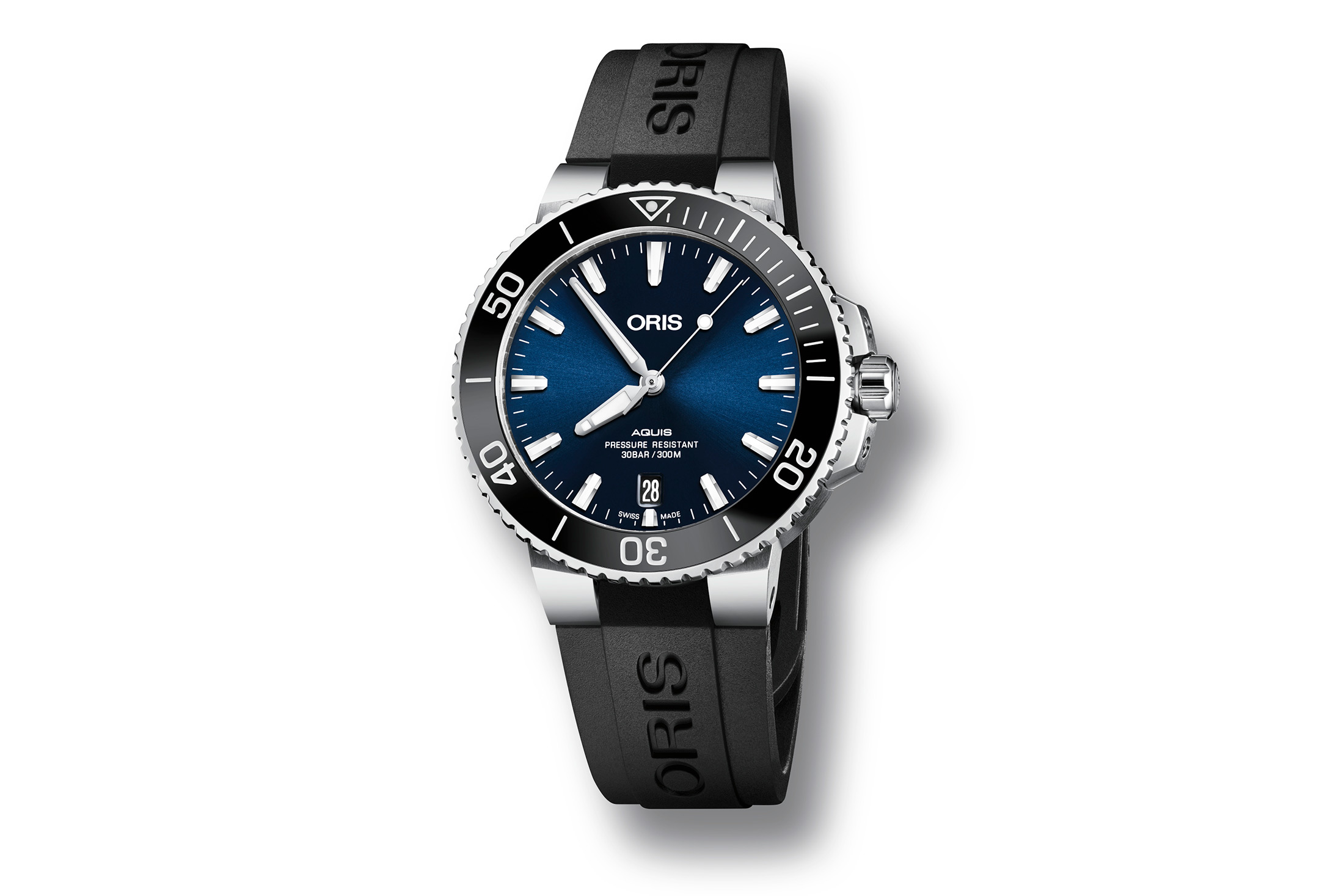 Oris aquis date 39.5 best sale mm review