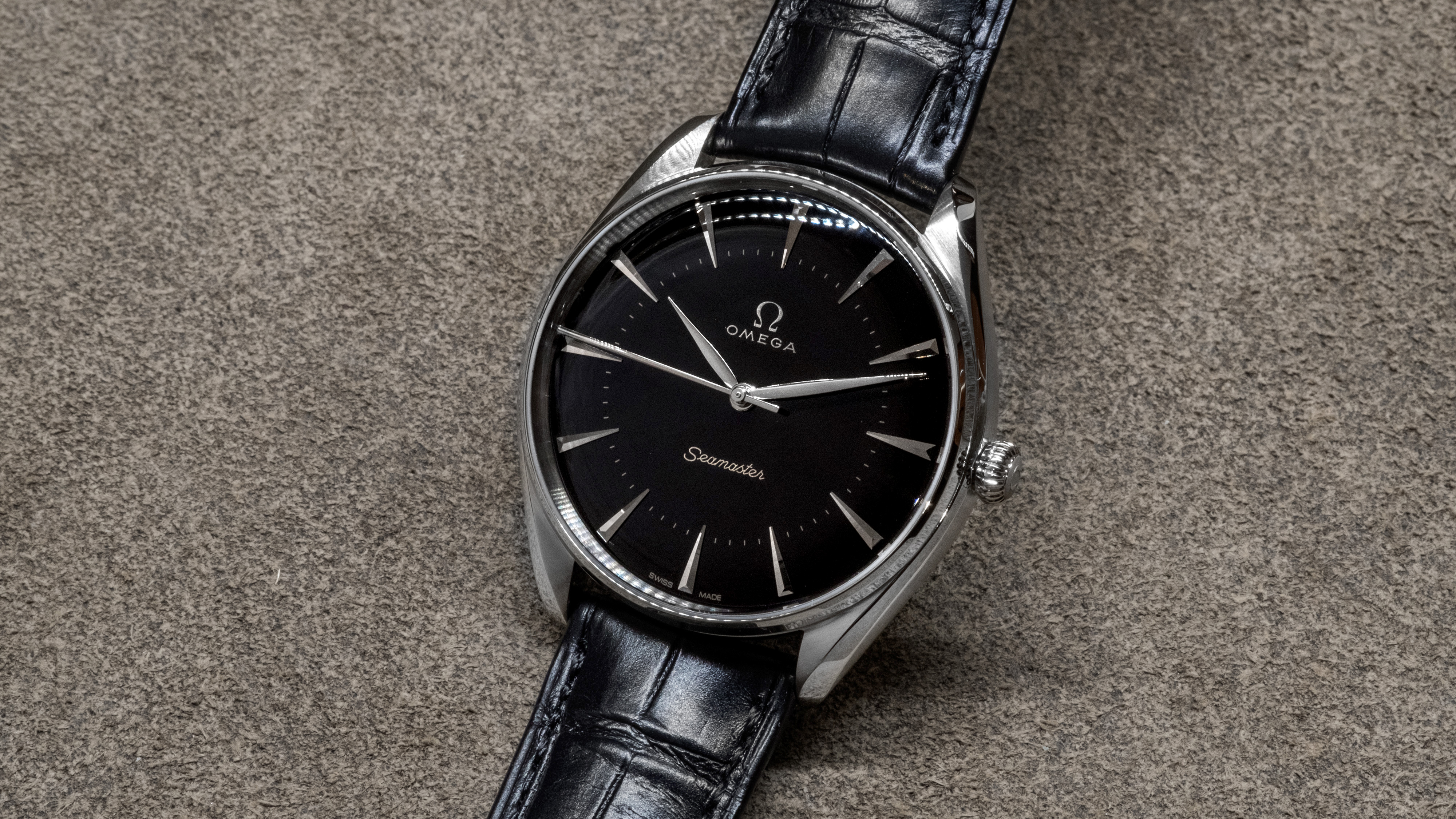 Black face omega seamaster hot sale