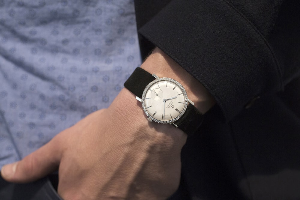 Breaking News: Elvis Presley's Tiffany-Dial Omega Sells For $1.8 Million, Becoming Most ...