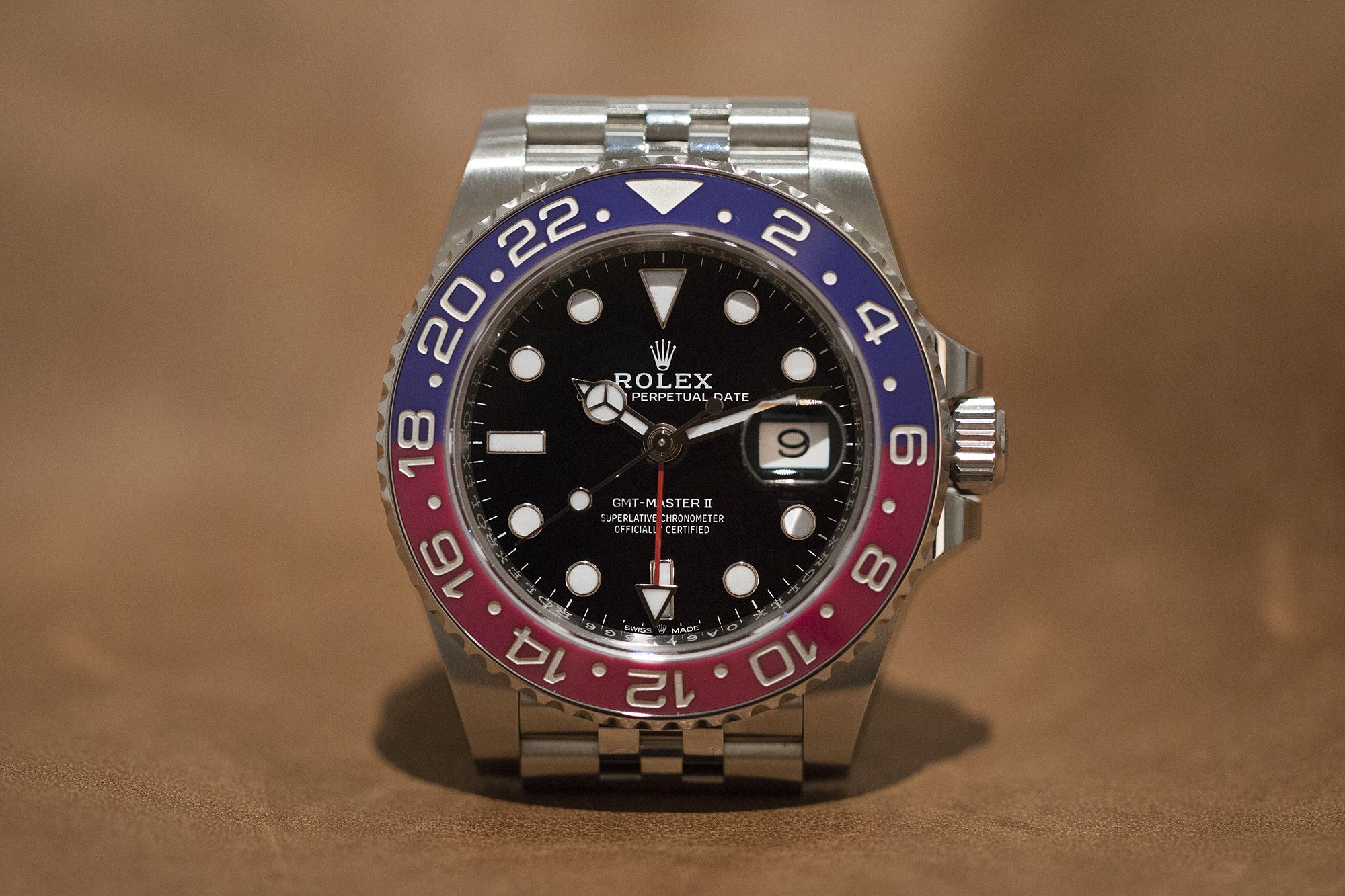 Editorial Why Nick Hayek Pulled The Swatch Group Out Of - 