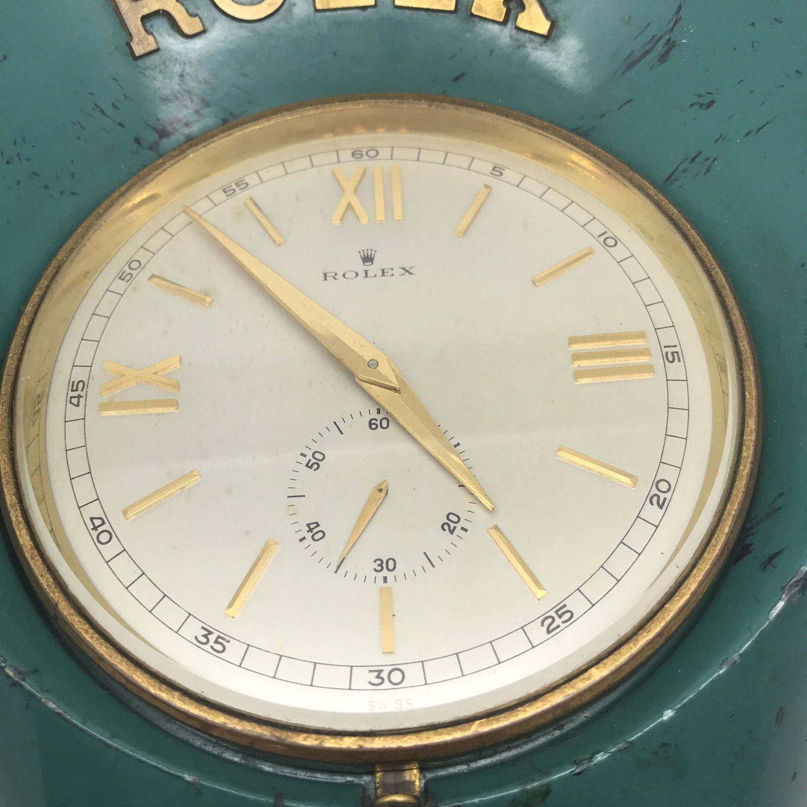 Hodinkee Bring A Loupe An Affordable Bulova Diver A Special