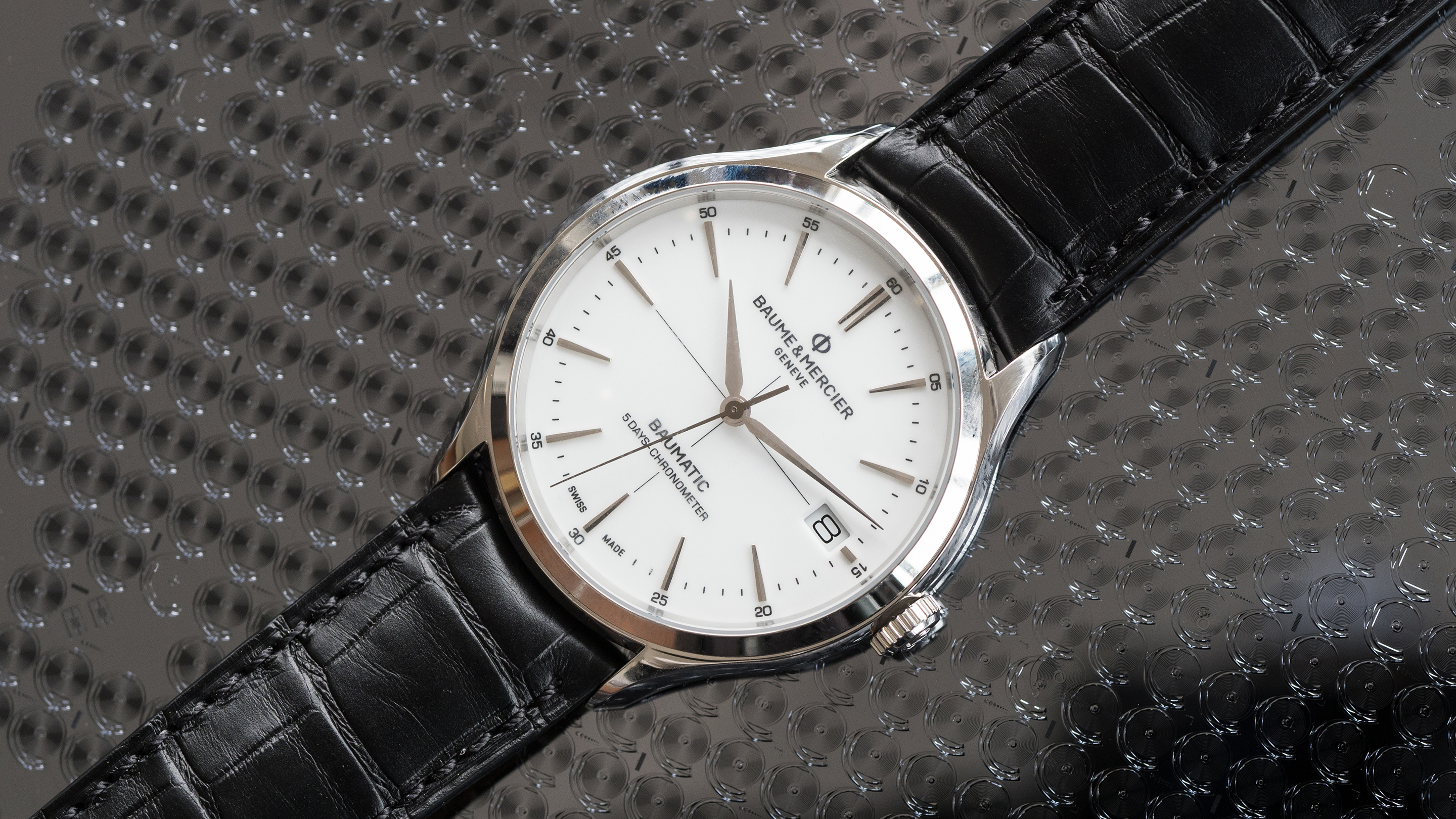 Baume & mercier on sale clifton baumatic review