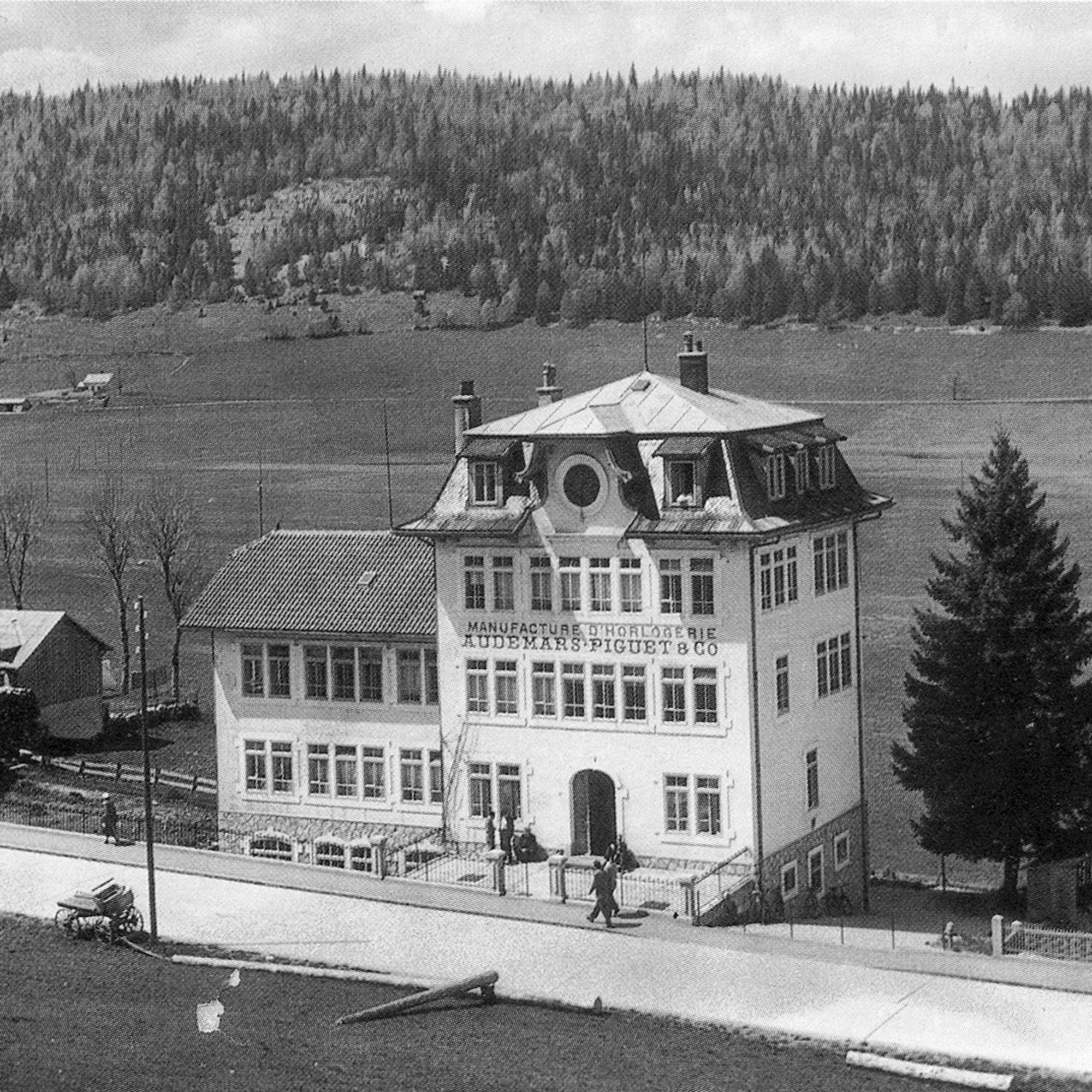 1910_fabrique_AP 1910_fabrique_AP In Partnership – The Art Of Complexity, Episode 1: A History Of Complications At Audemars Piguet 1910 fabrique AP