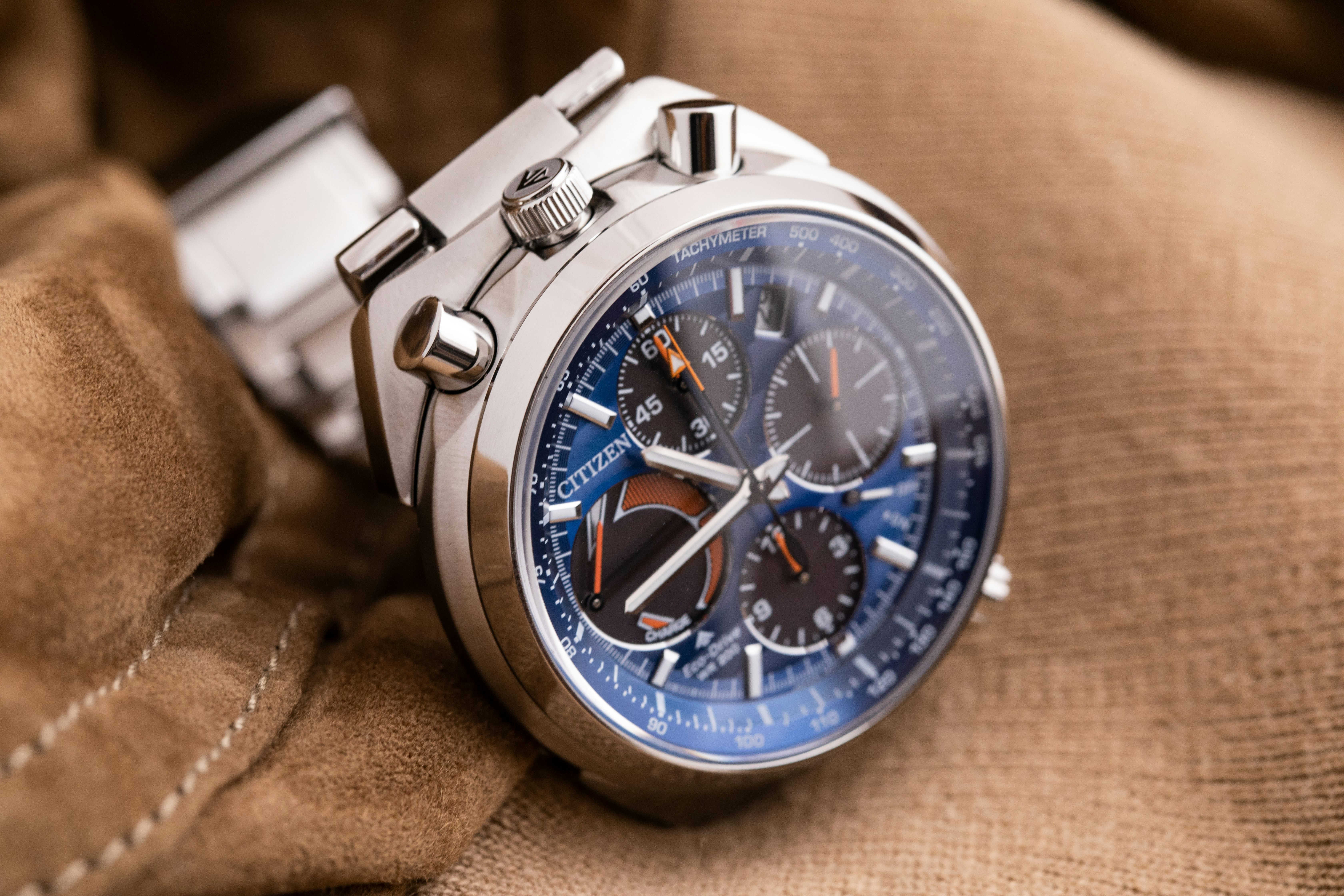 citizen-tsuno-chronograph-AV0070-57L