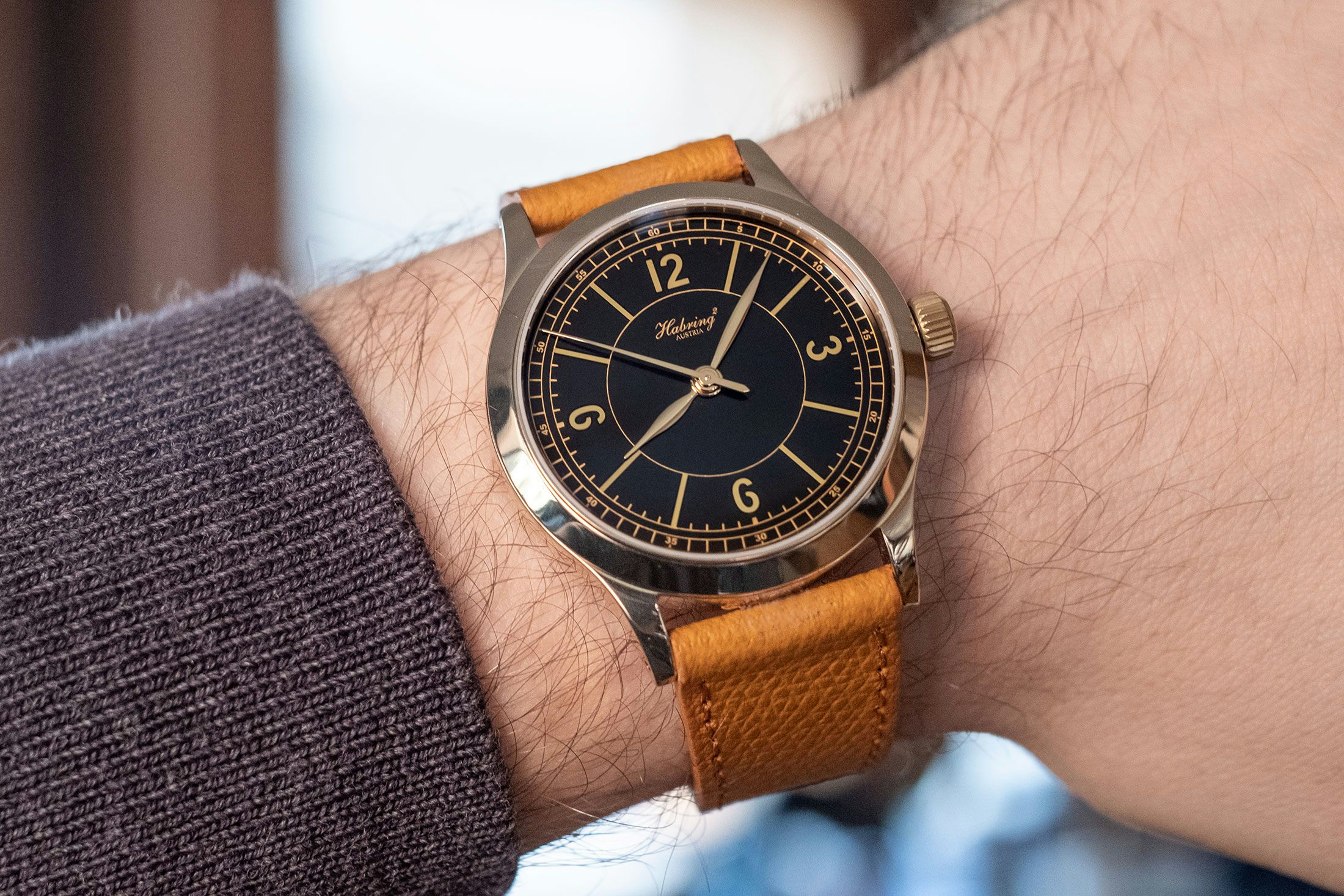 erwin-lab01-for-massena-lab-on-wrist