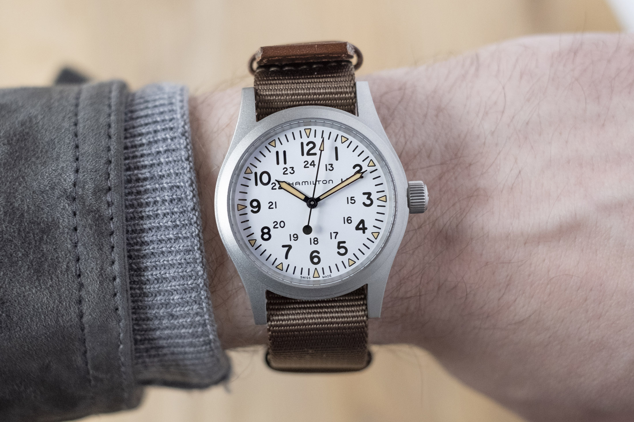 Hamilton khaki 2025 field mechanical hodinkee