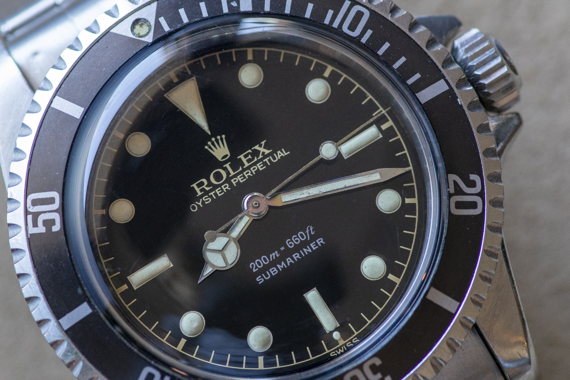 rolex oyster perpetual submariner 660ft 200m
