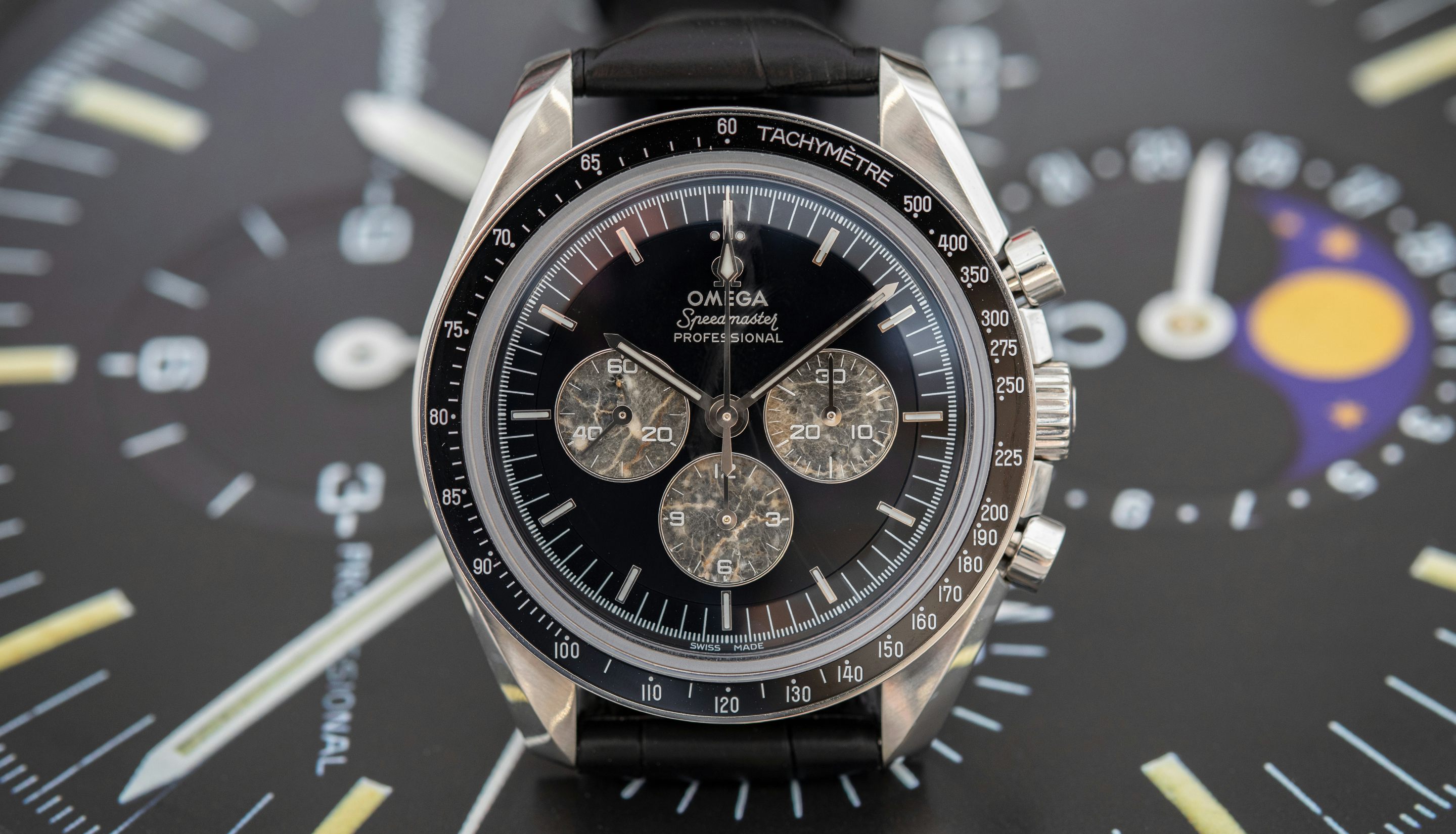 Video Review Omega Speedmaster Moonwatch Professional Master Chronometer