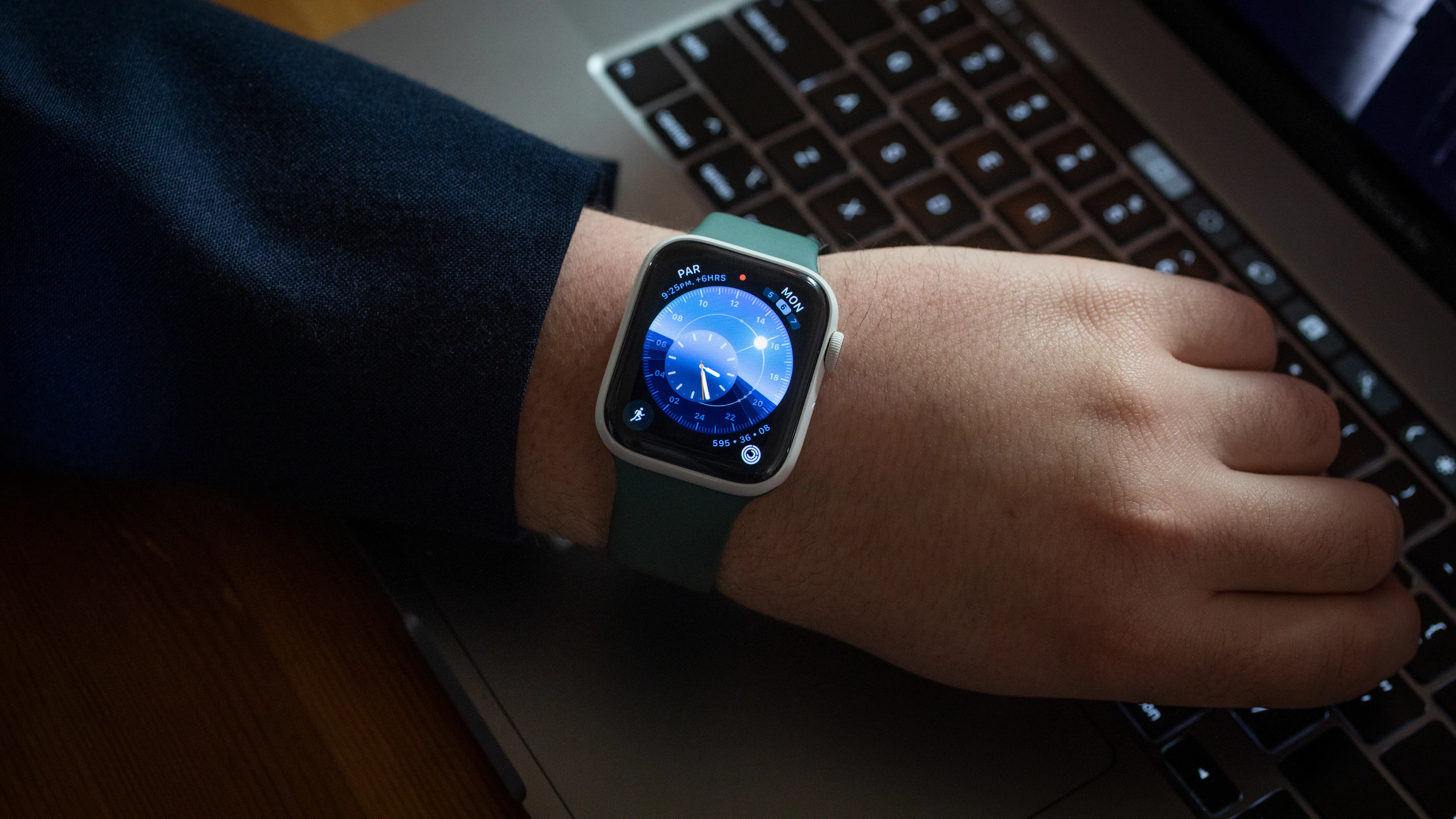 In-Depth: The Eerie Beauty Of The Apple Watch Solar Face, And The ...