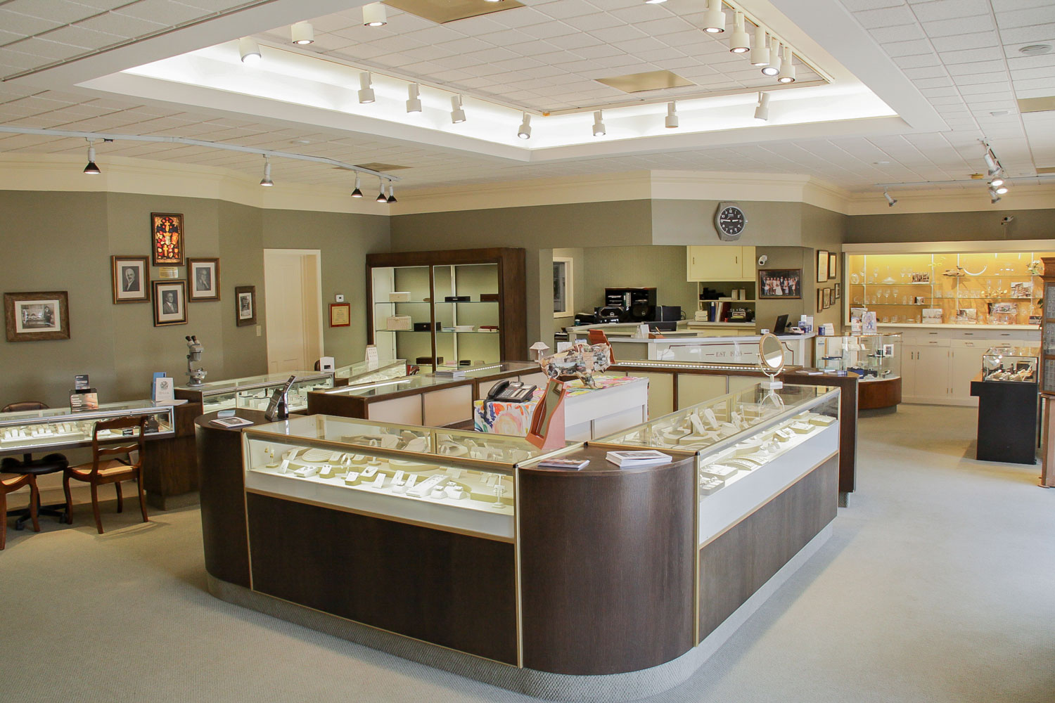 Retailer Spotlight Scherer's Jewelers in Buffalo, NY, And Armstrong