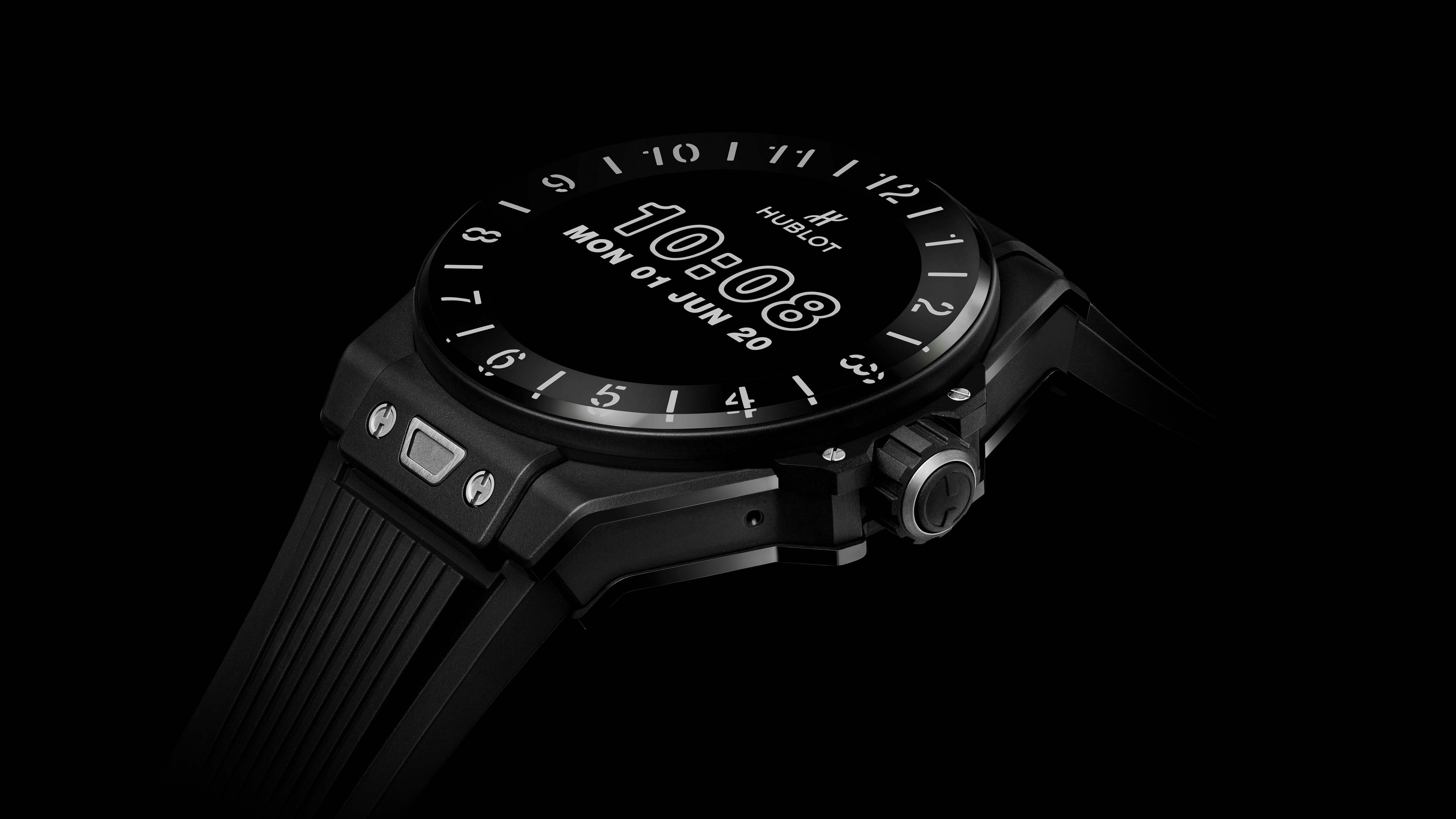 Now Louis Vuitton in the race of high-end smartwatch gear